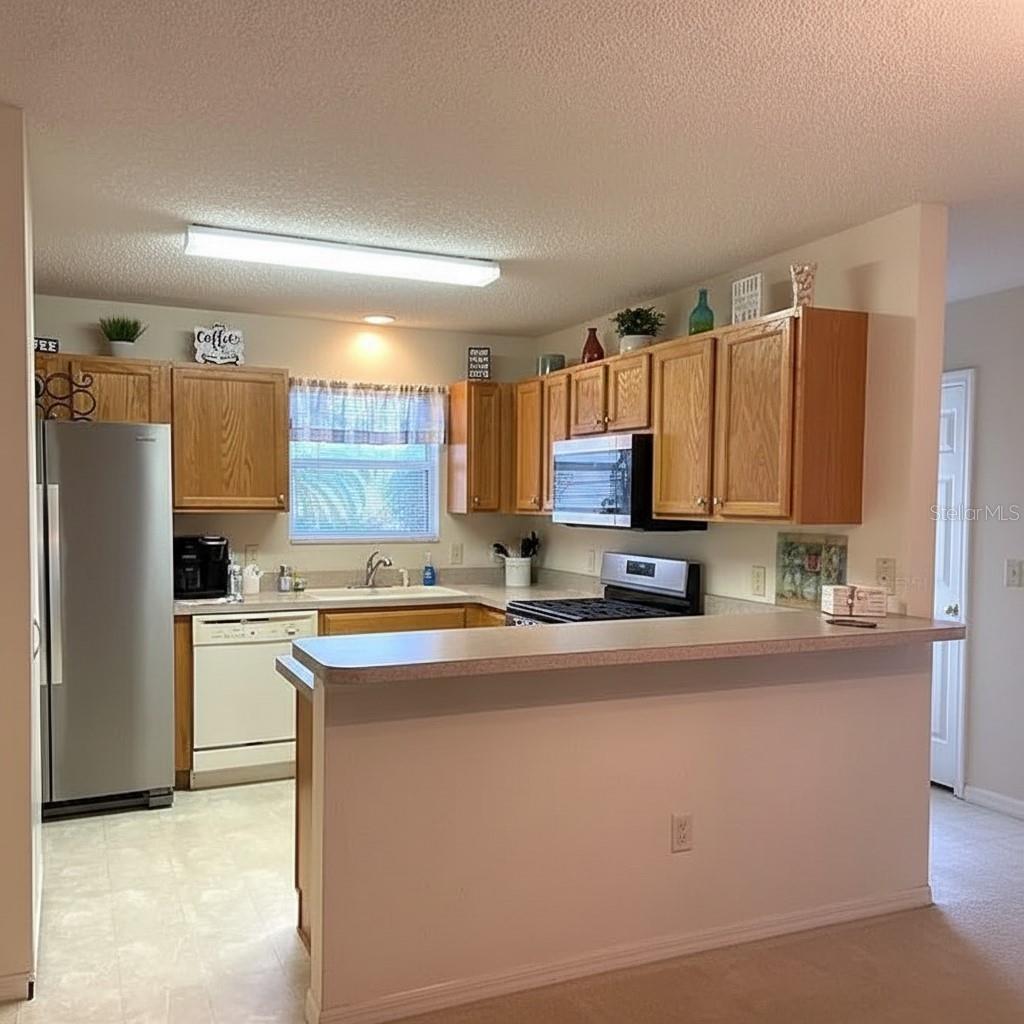 Image 6 of 12 For 9523 168th Maplesong Lane