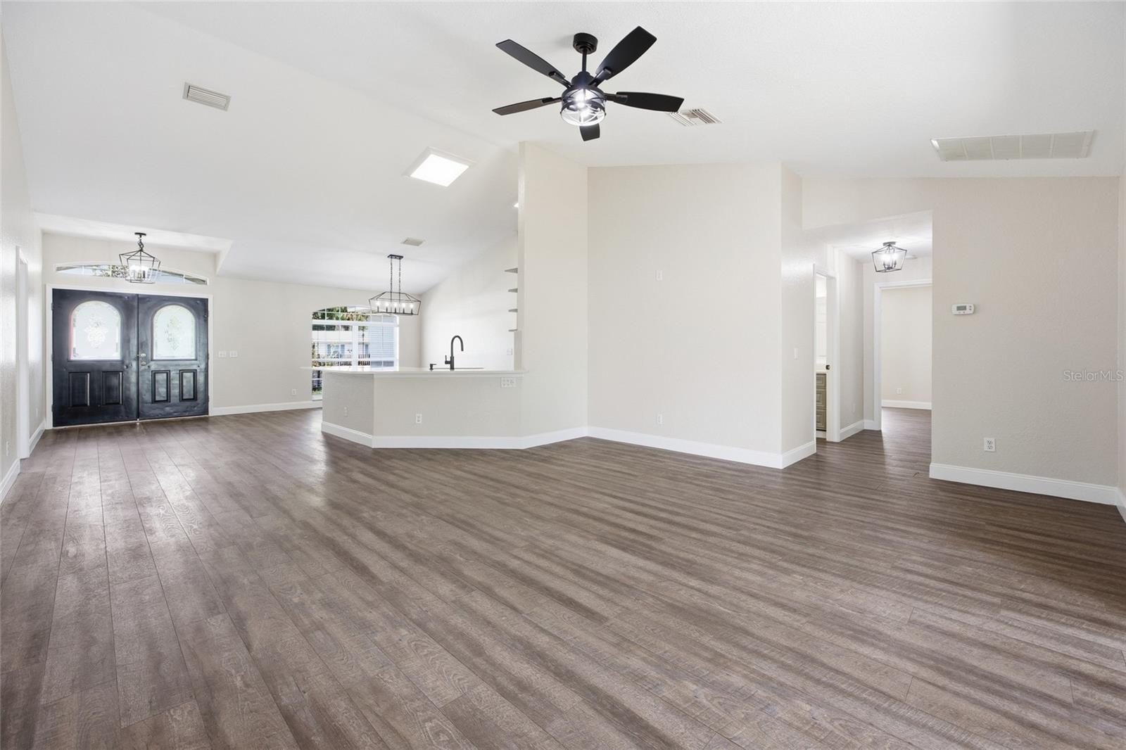 Image 11 of 30 For 10058 105th Place