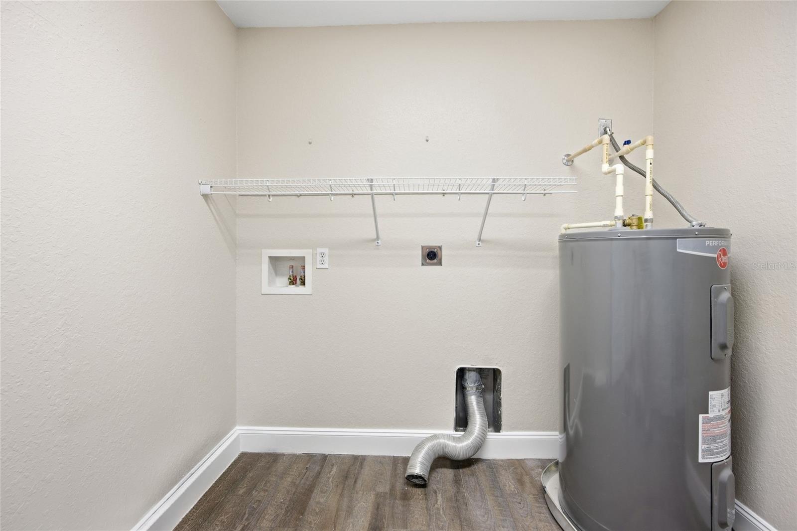 Image 23 of 30 For 10058 105th Place