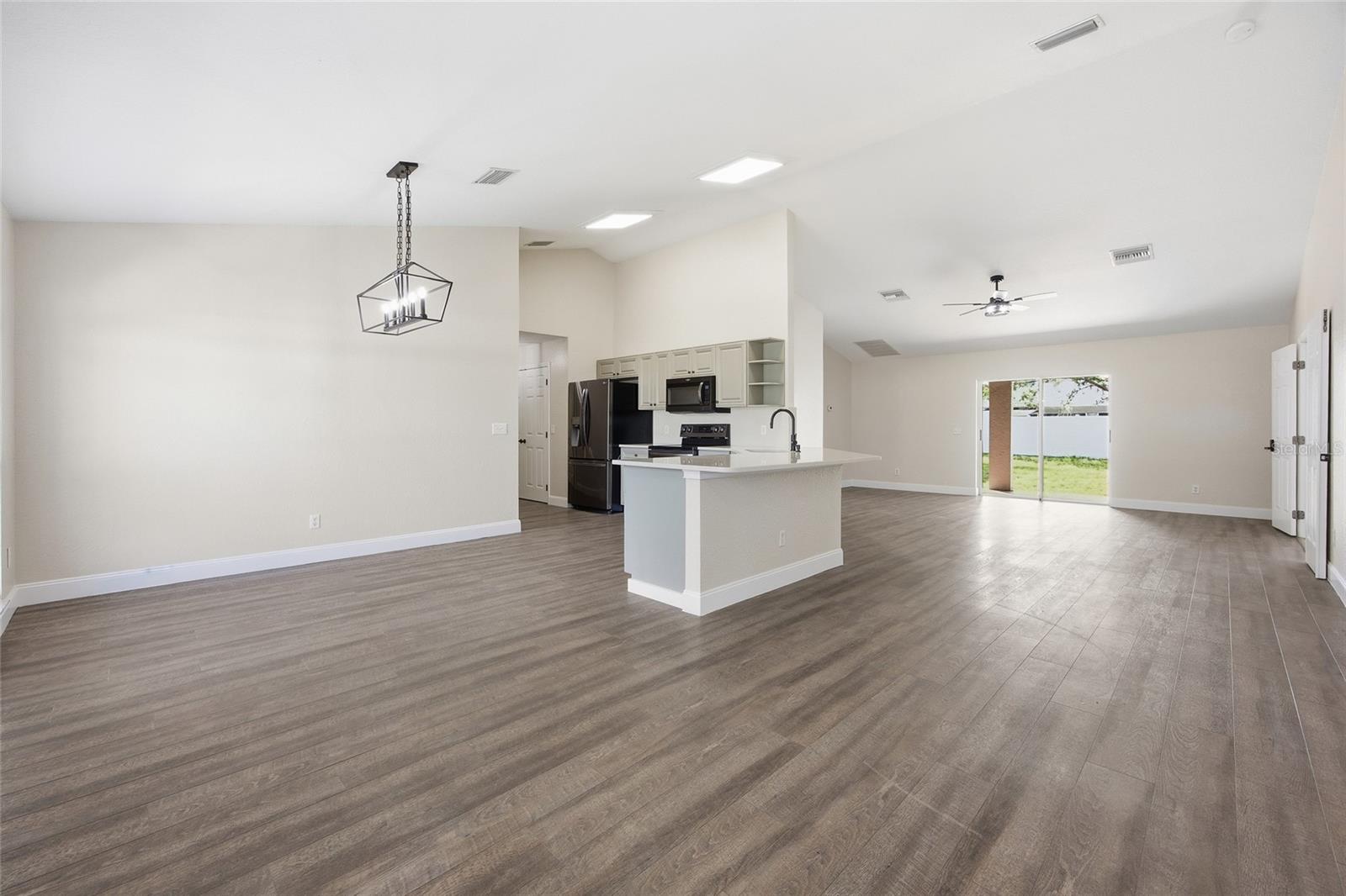 Image 6 of 30 For 10058 105th Place