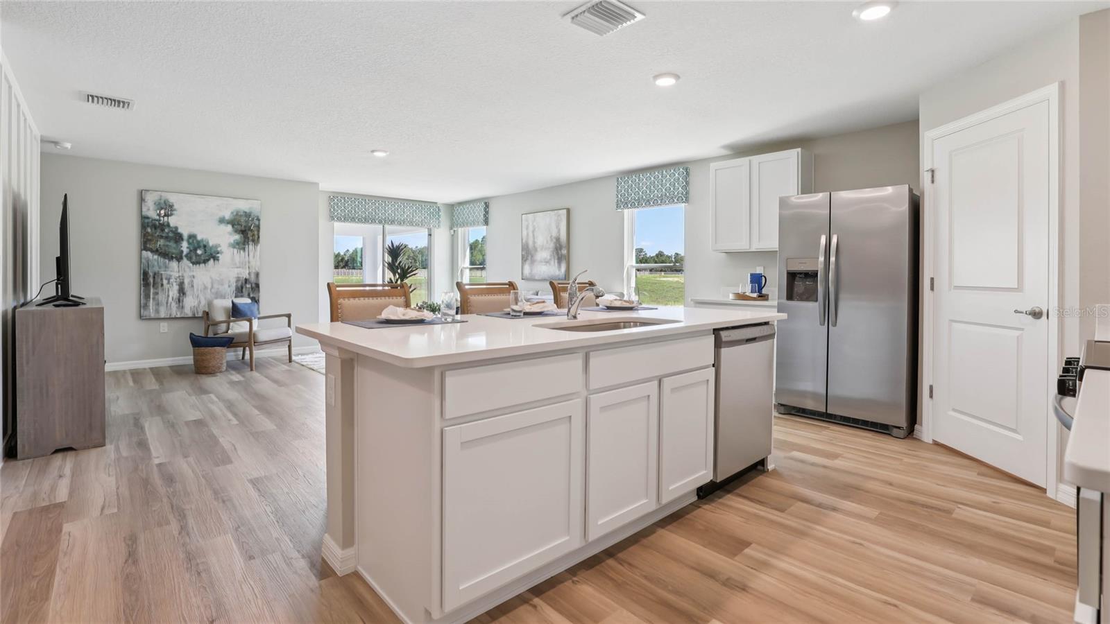 Image 6 of 38 For 2074 28th Place