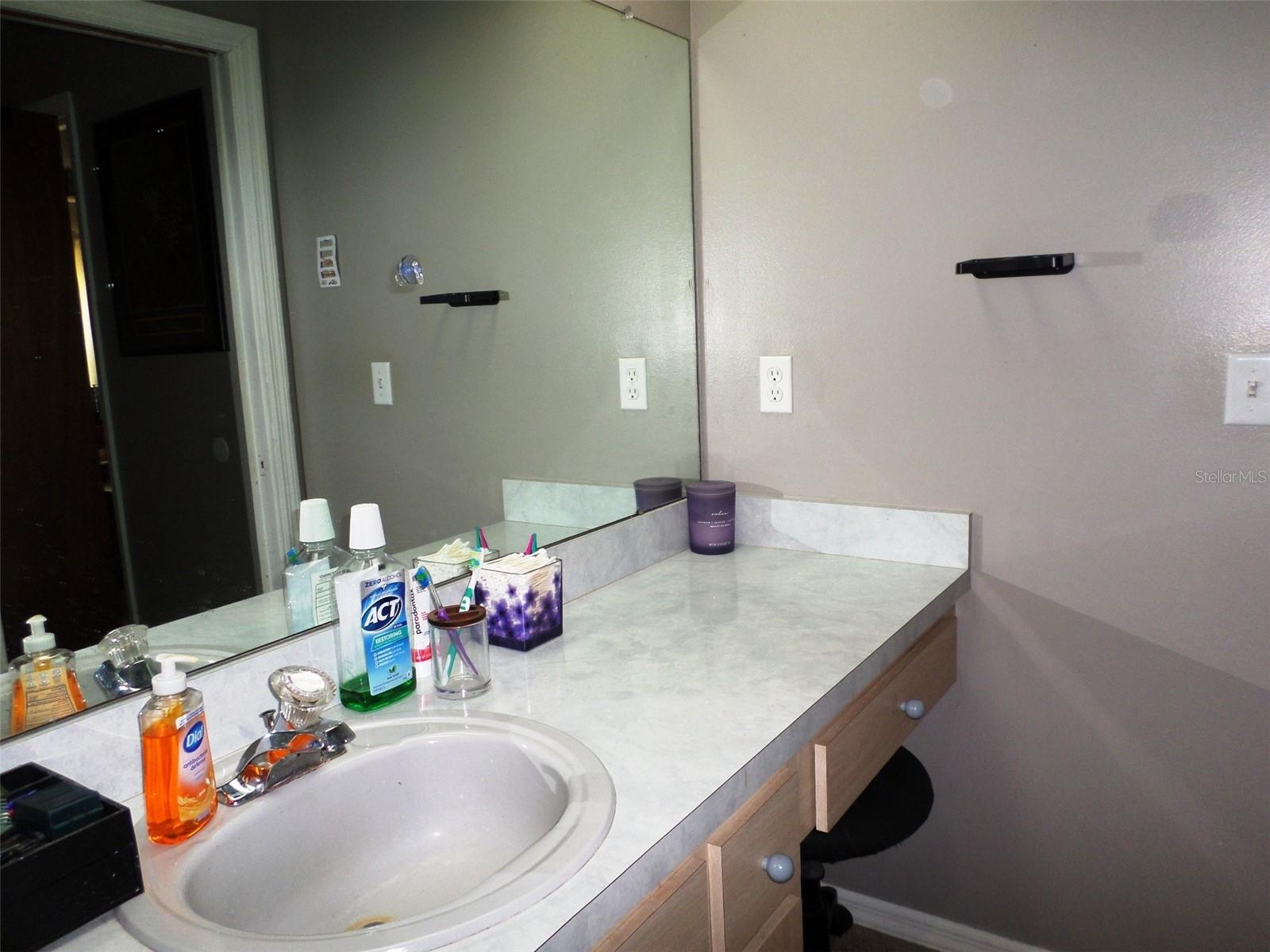 Image 15 of 28 For 1361 Saint Elizabeth Place