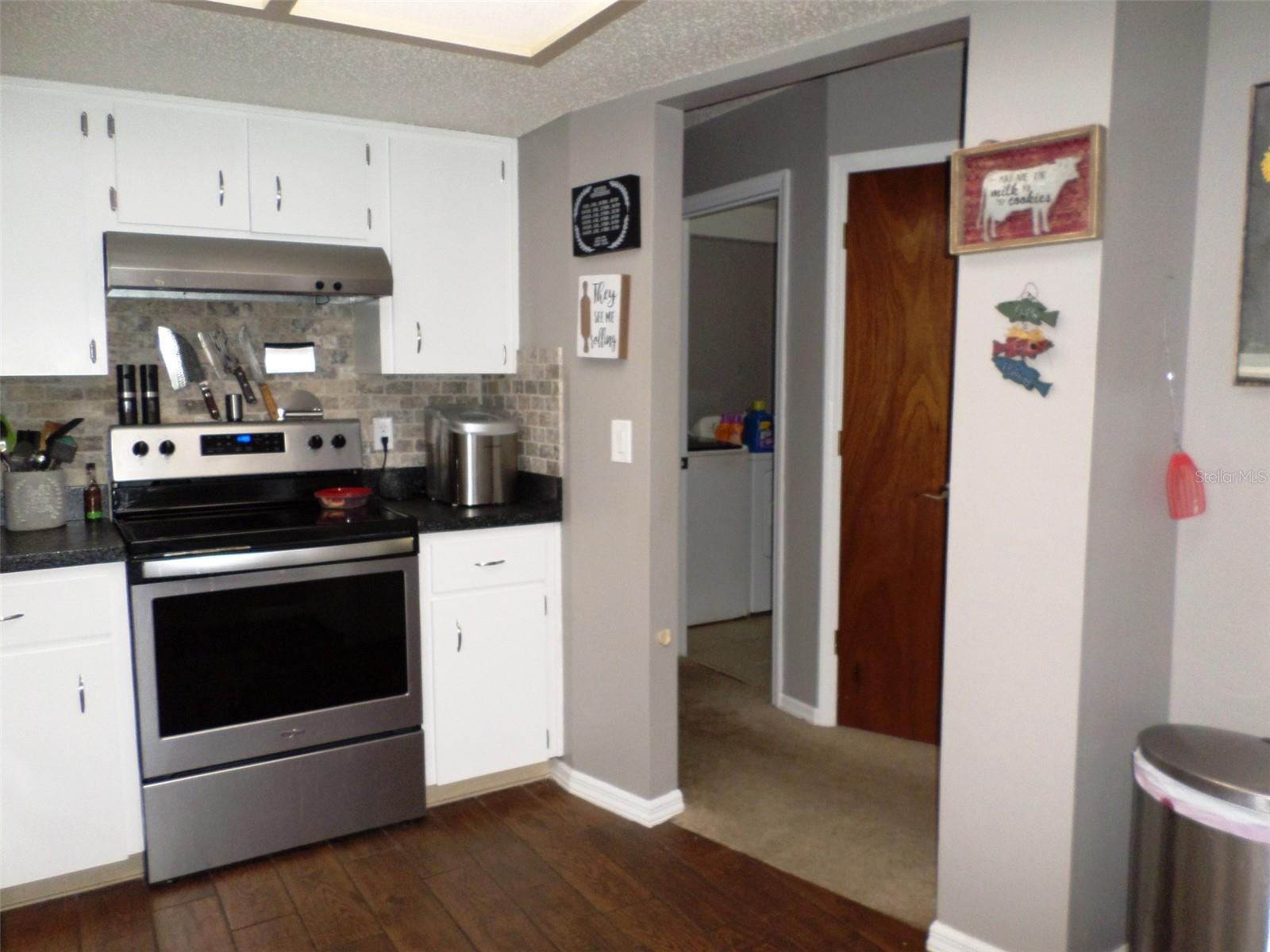 Image 18 of 28 For 1361 Saint Elizabeth Place