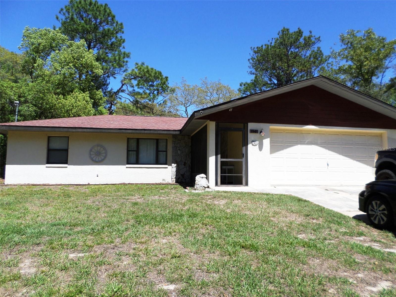 Image 3 of 28 For 1361 Saint Elizabeth Place