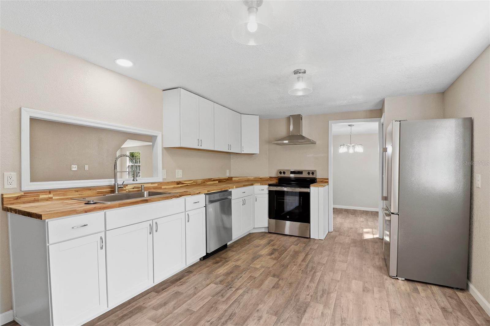 Image 7 of 26 For 6111 Klare Drive