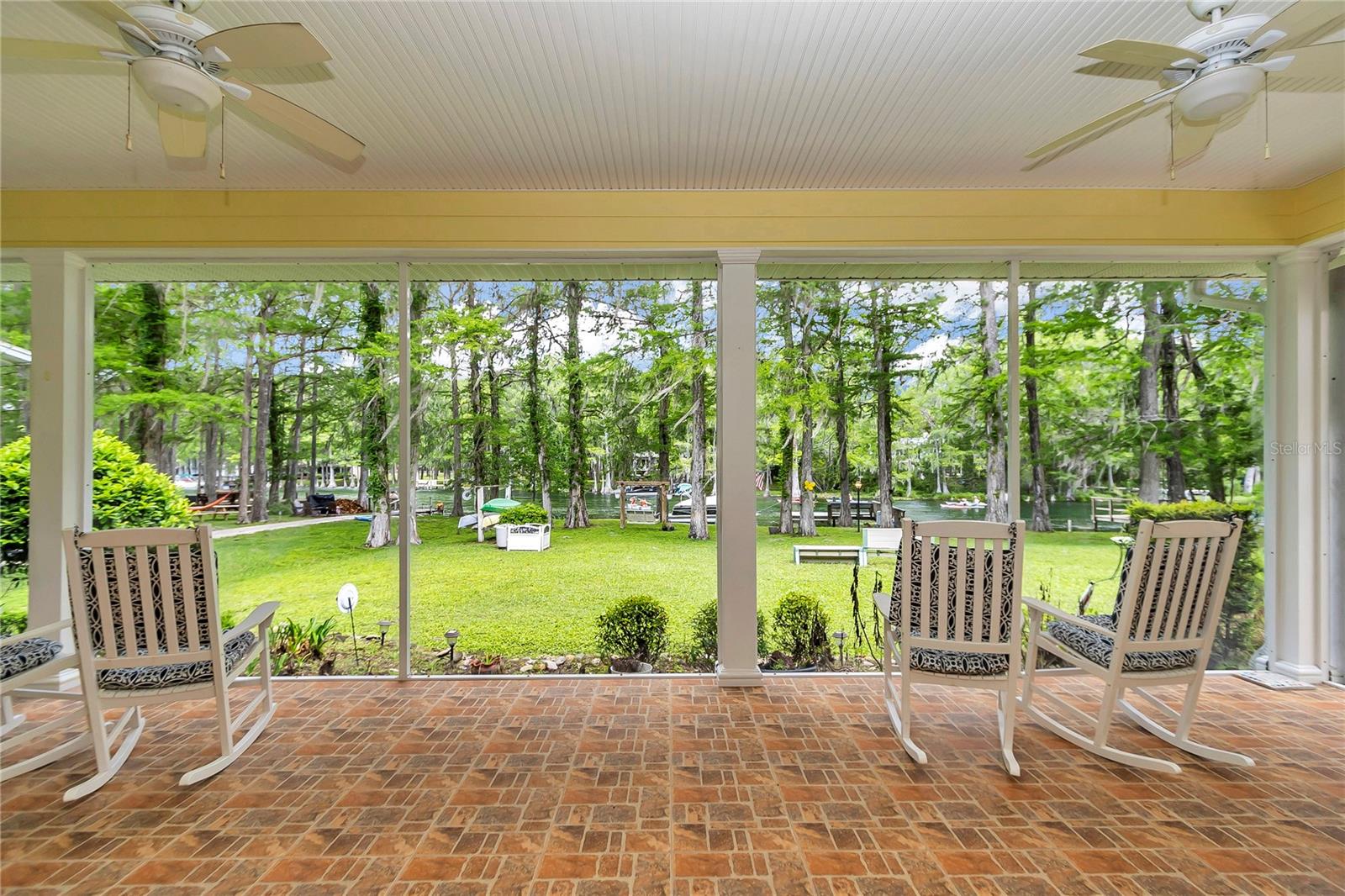 Image 22 of 43 For 11160 190th Avenue