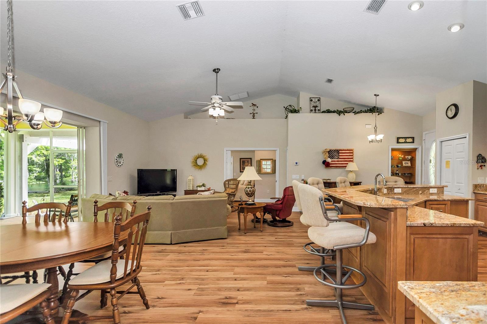 Image 8 of 43 For 11160 190th Avenue