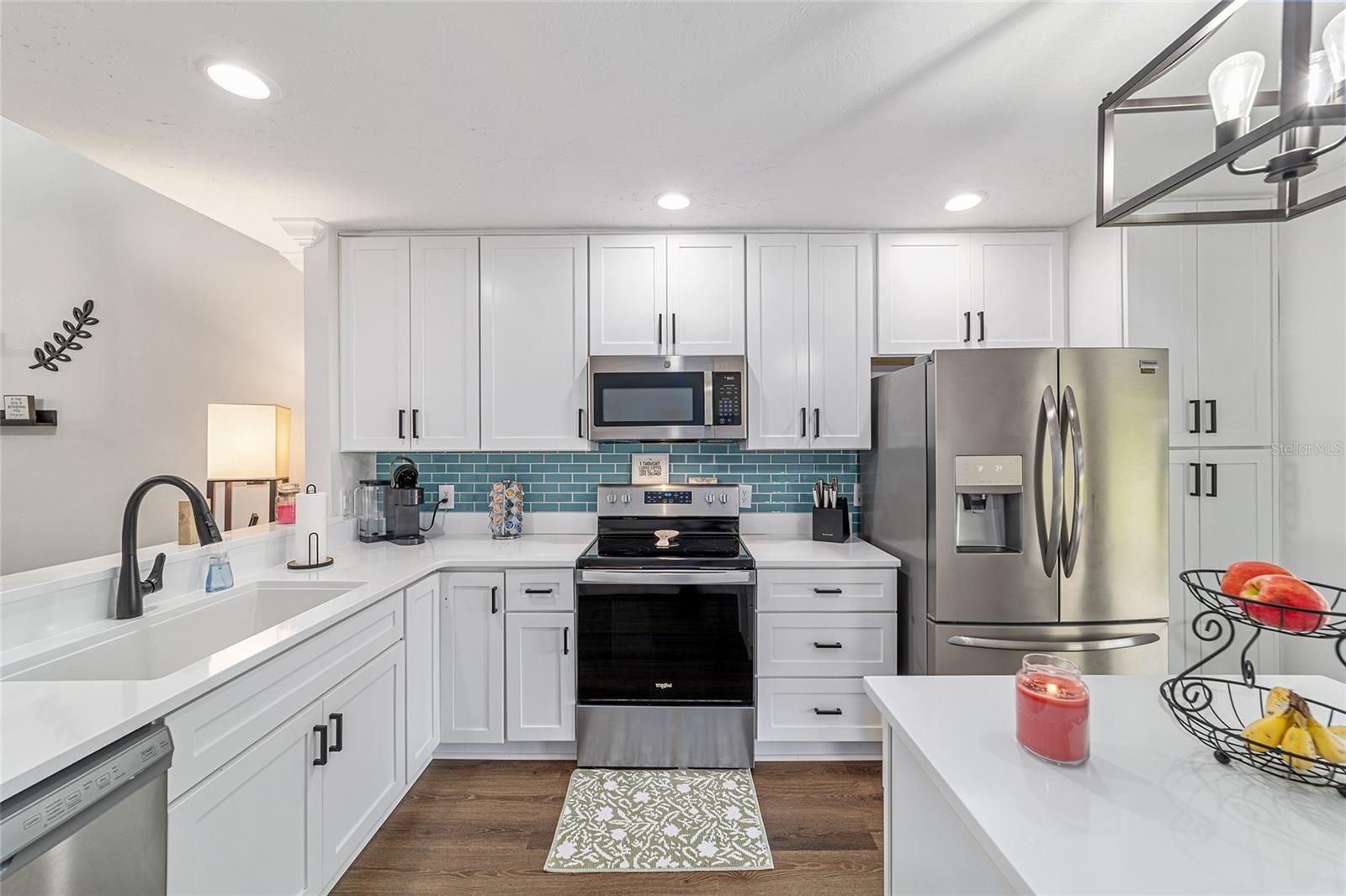 Image 16 of 53 For 2318 19th Circle