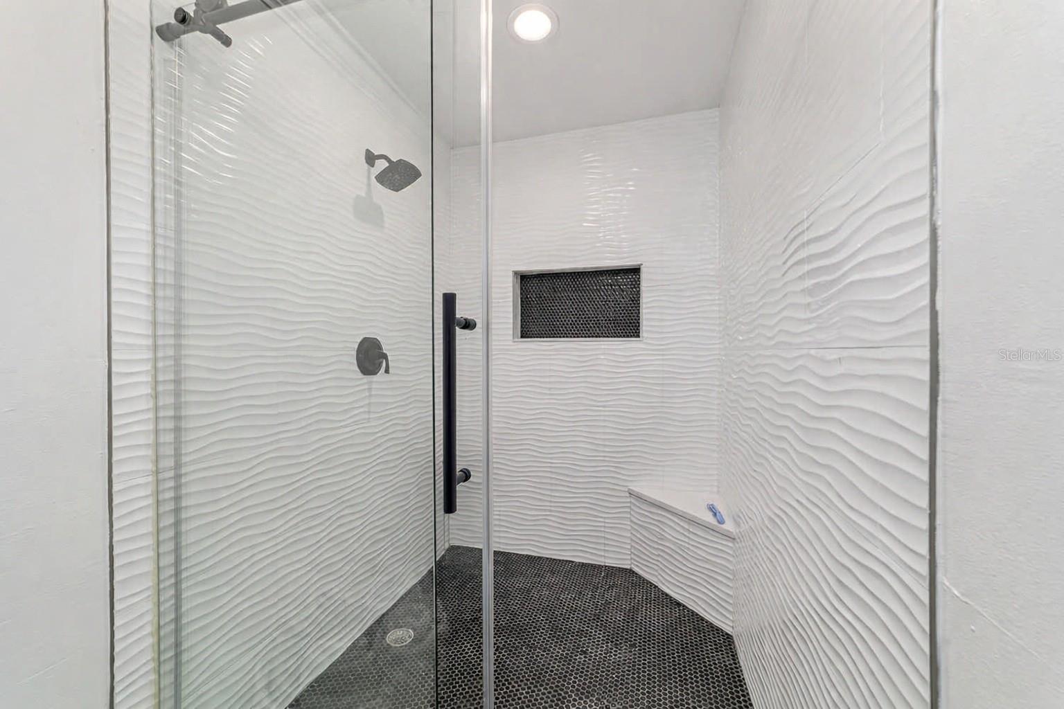 Image 26 of 53 For 2318 19th Circle