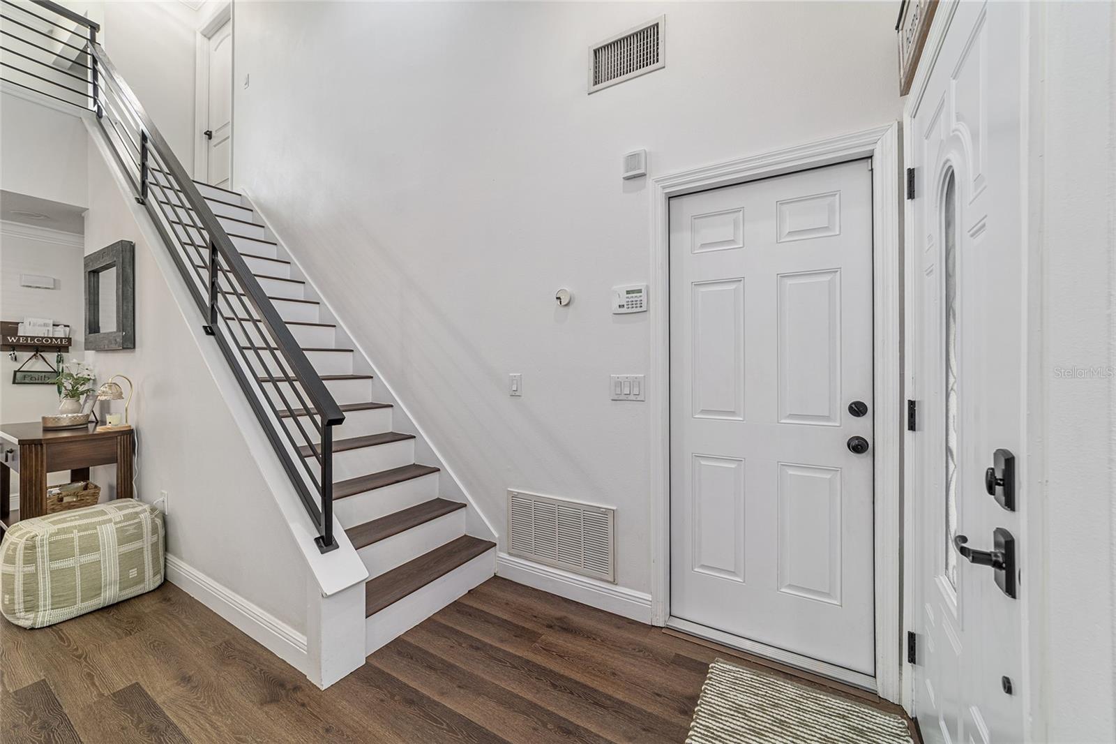 Image 29 of 53 For 2318 19th Circle