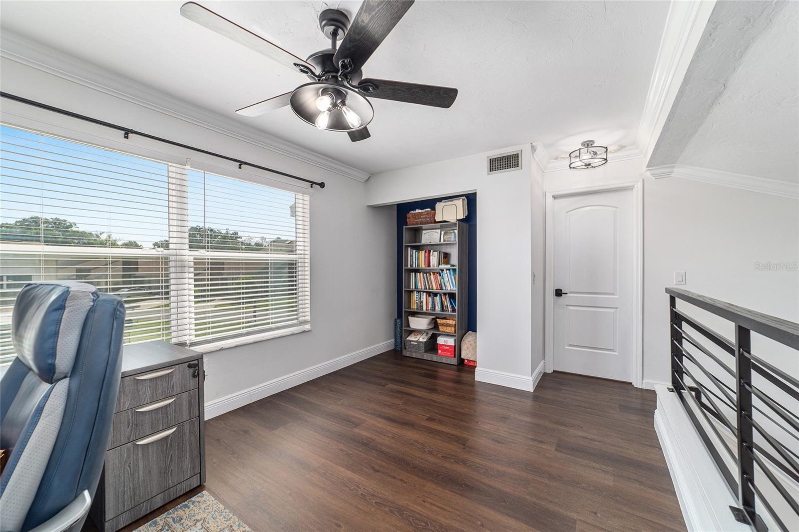 Image 33 of 53 For 2318 19th Circle