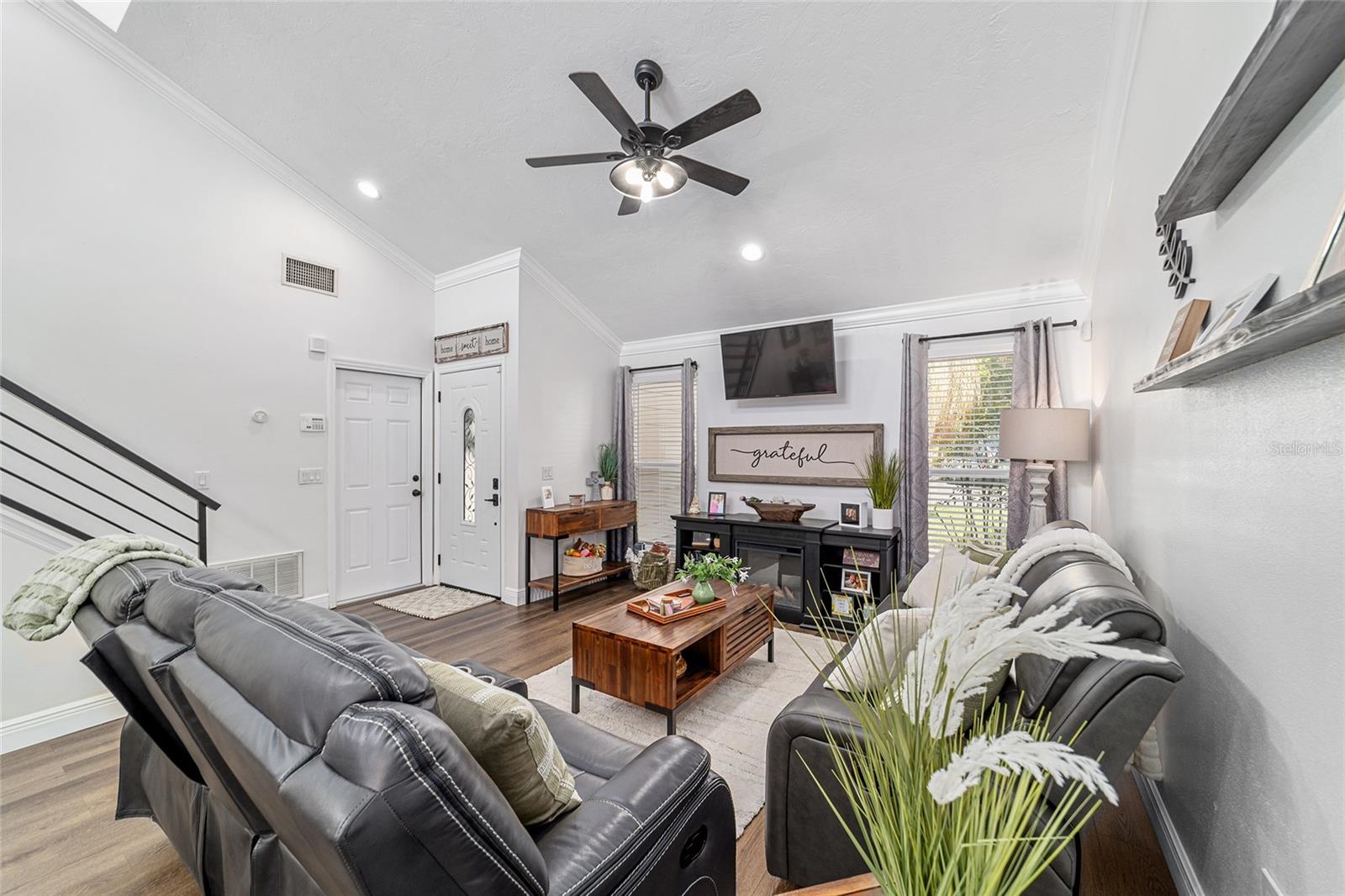 Image 9 of 53 For 2318 19th Circle