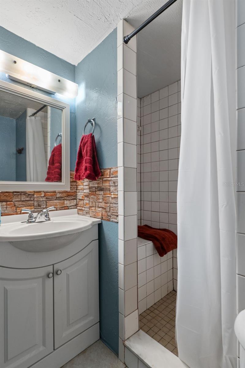 Image 27 of 45 For 6946 Channel Drive