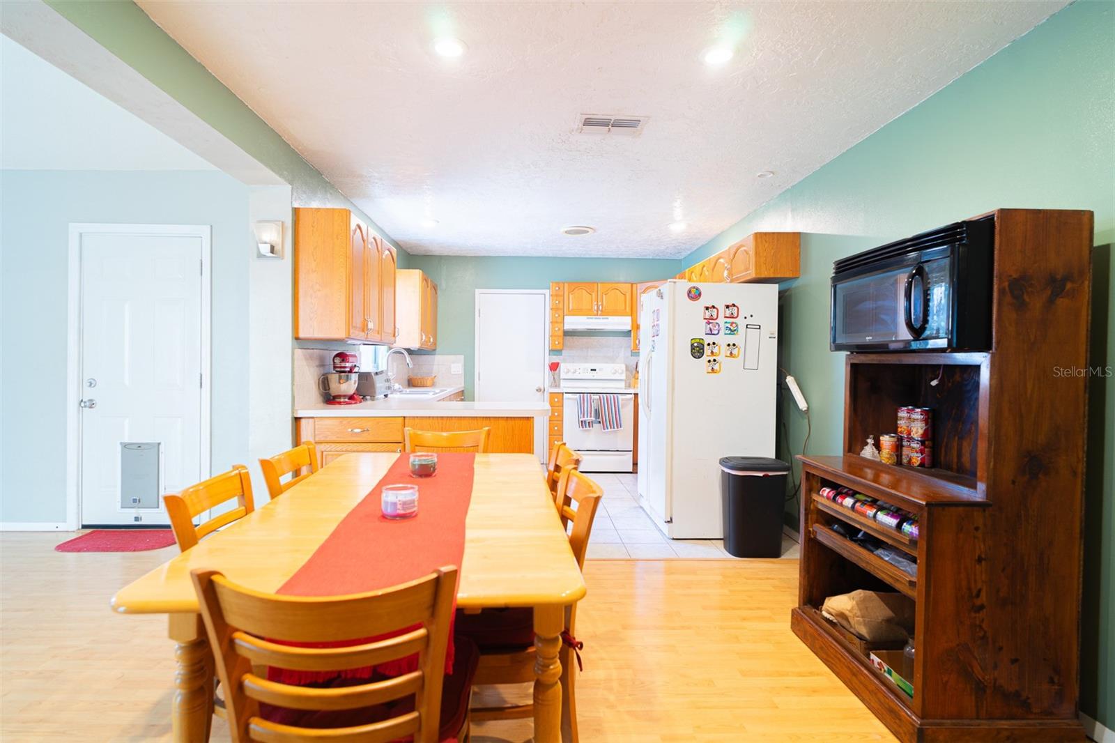 Image 7 of 39 For 707 Howard Street