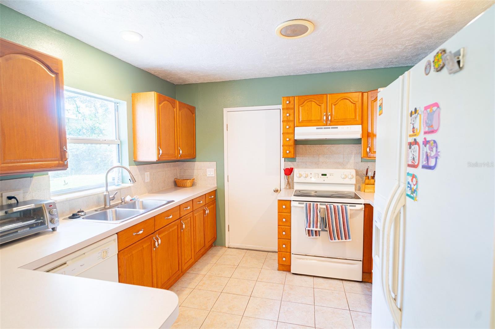 Image 9 of 39 For 707 Howard Street