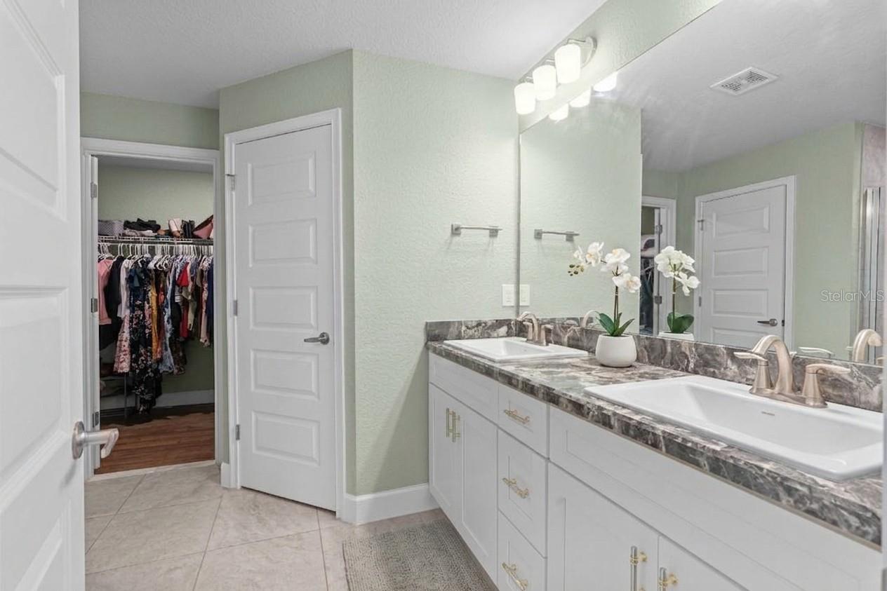 Image 12 of 35 For 9696 157th Place