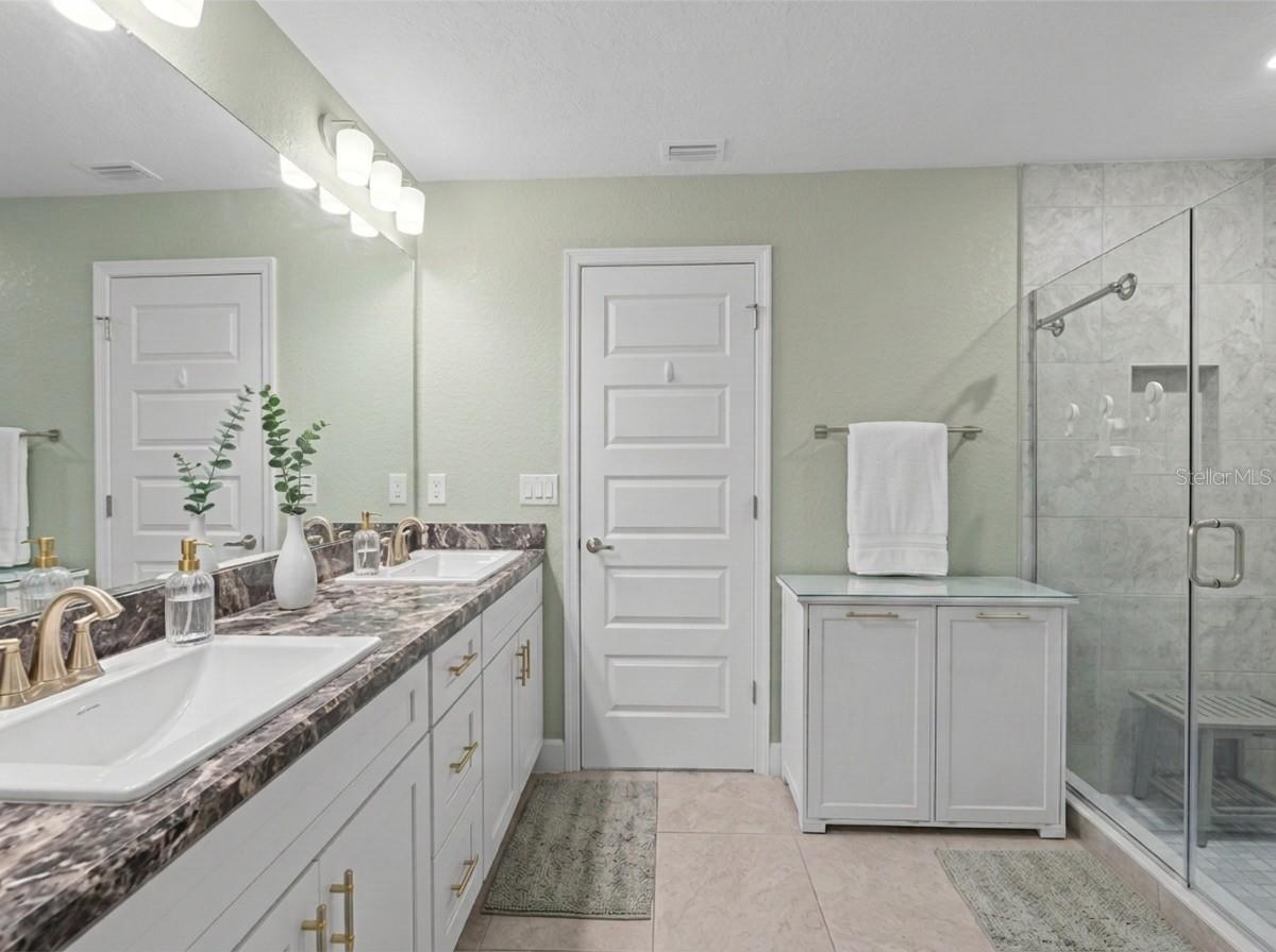 Image 13 of 35 For 9696 157th Place