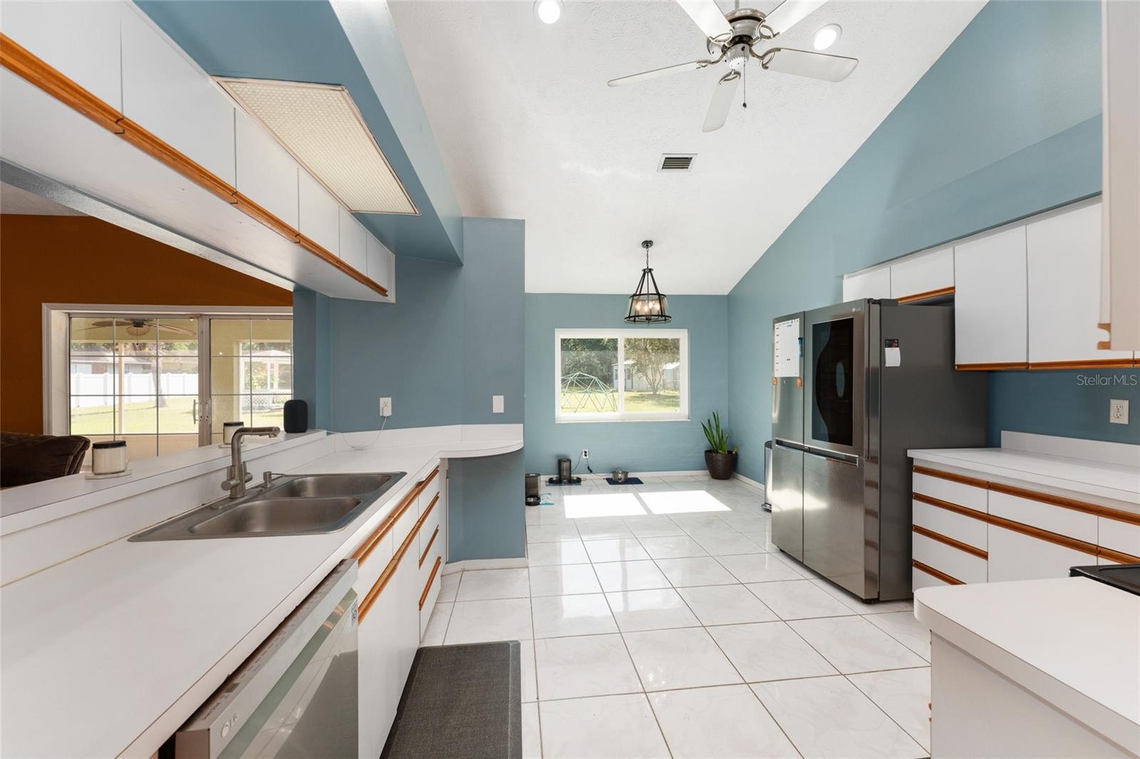 Image 17 of 36 For 10637 73rd Avenue