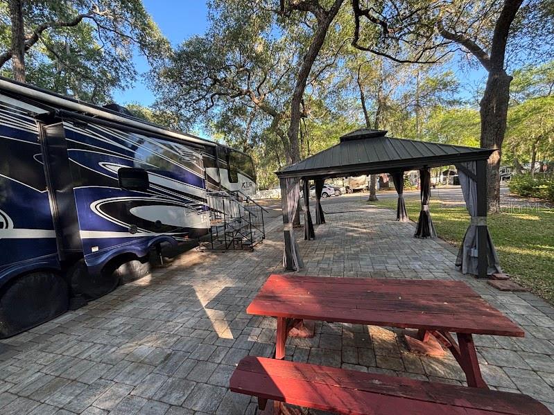 Image 11 of 39 For 14262 252nd Court Road 198