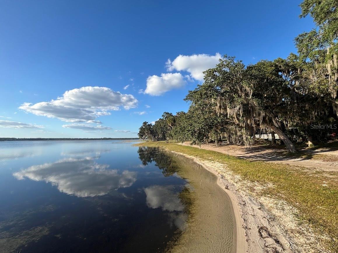 Image 25 of 39 For 14262 252nd Court Road 198