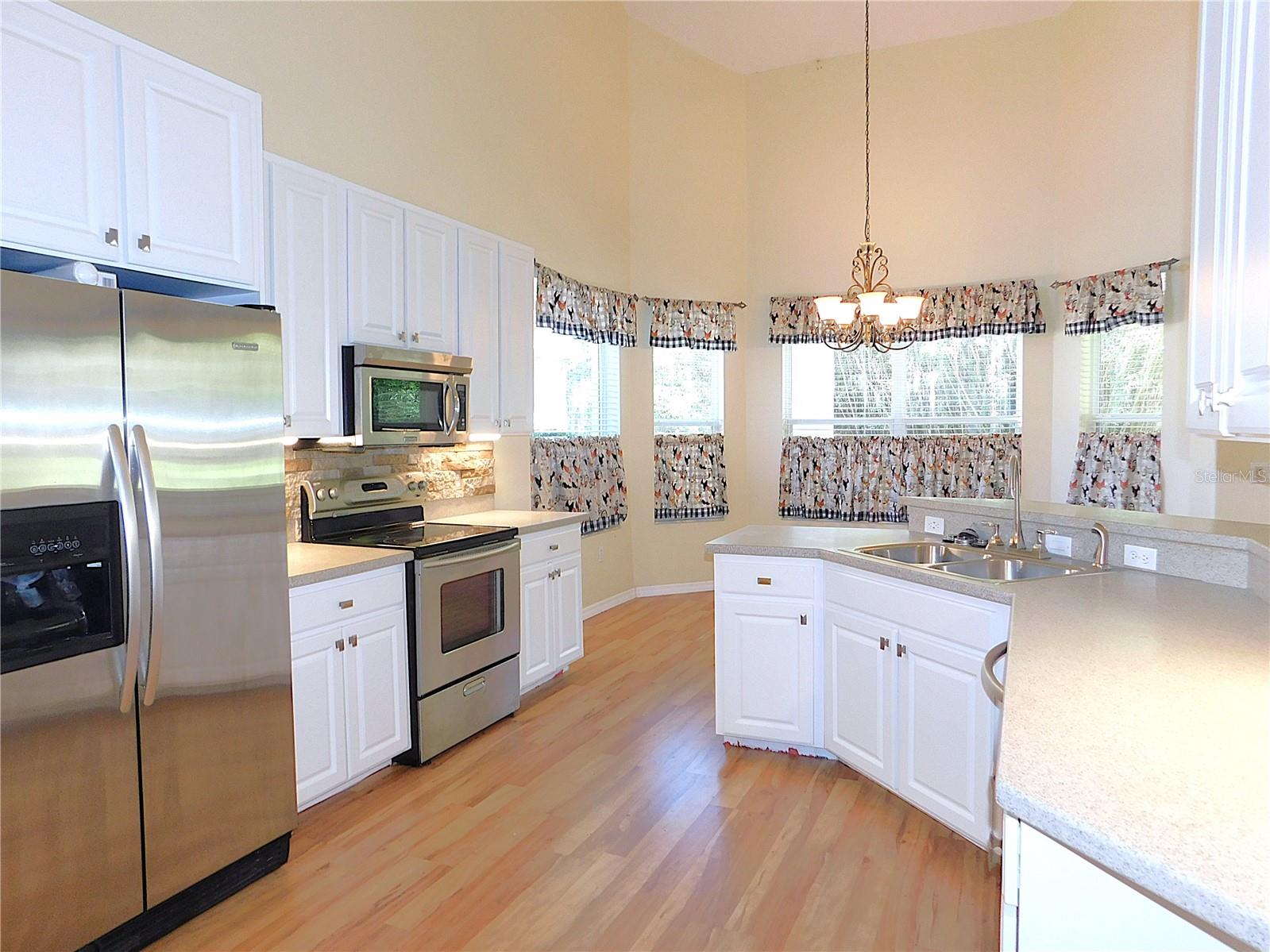 Image 23 of 89 For 1203 49th Avenue