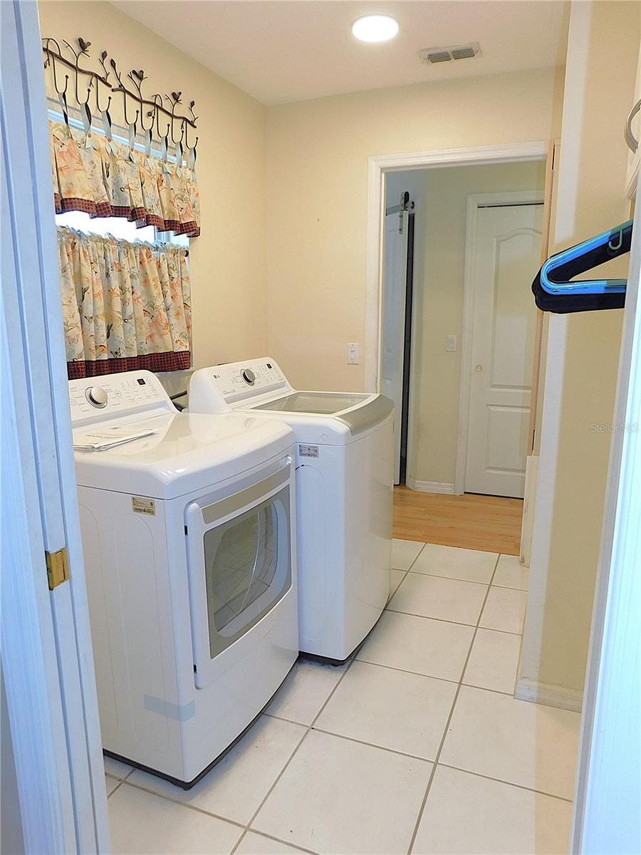 Image 62 of 89 For 1203 49th Avenue