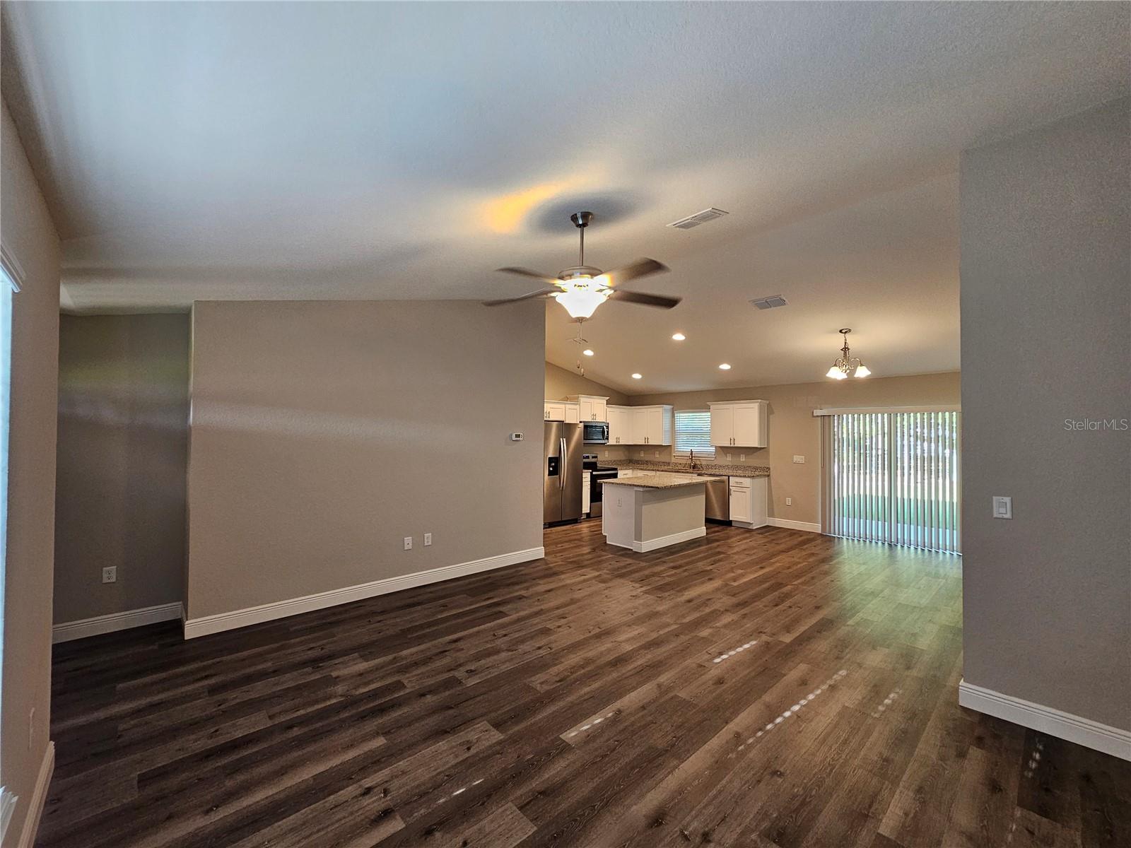 Image 3 of 30 For 16 Larch Course Terrace