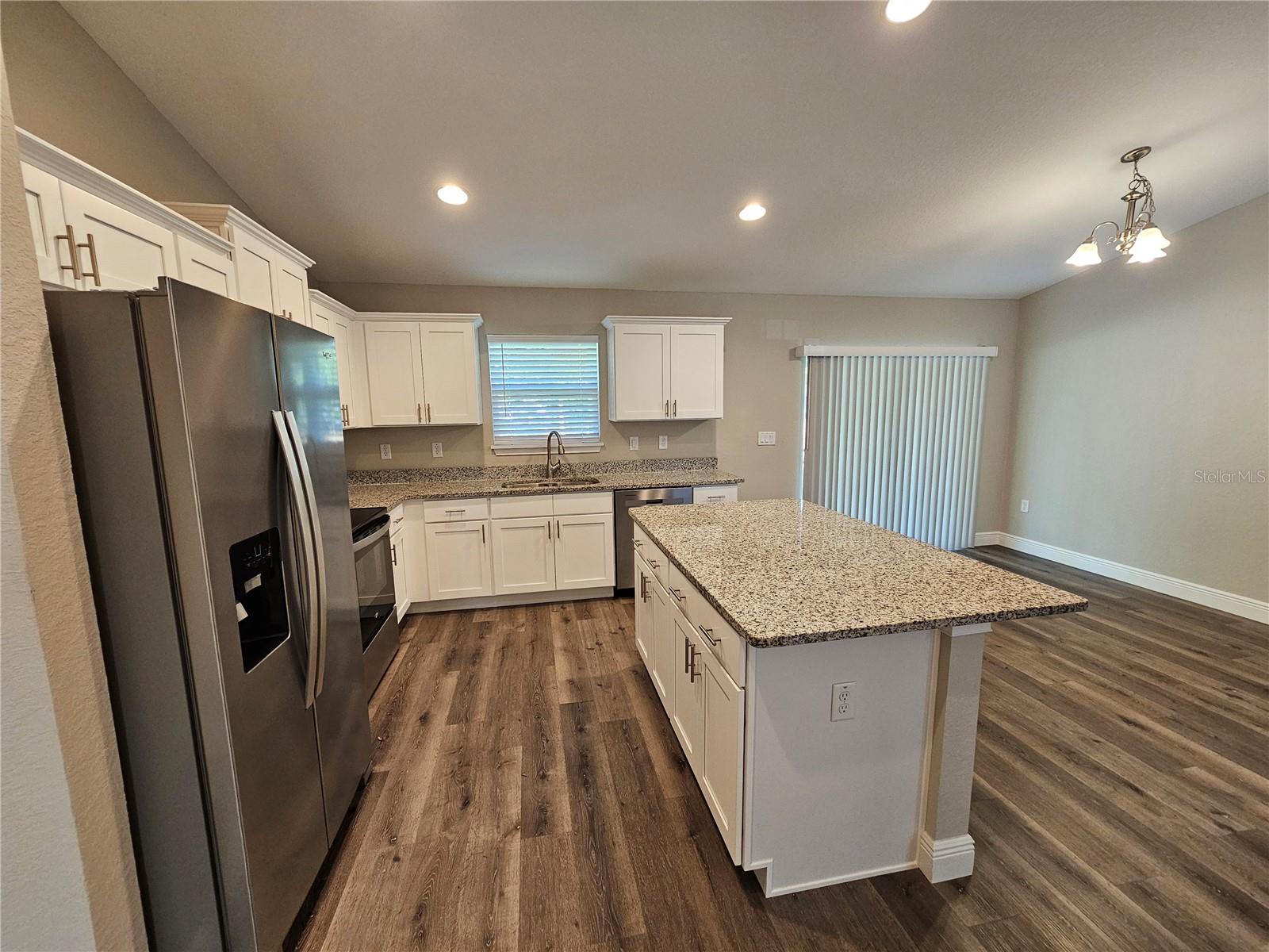 Image 8 of 30 For 16 Larch Course Terrace