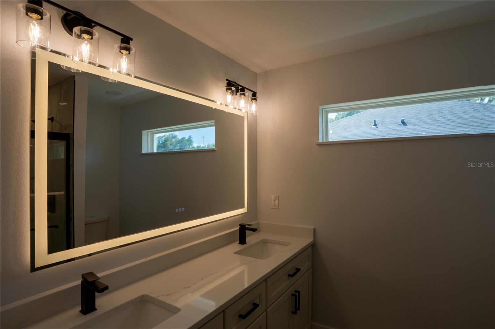 Image 12 of 18 For 13498 106th Street