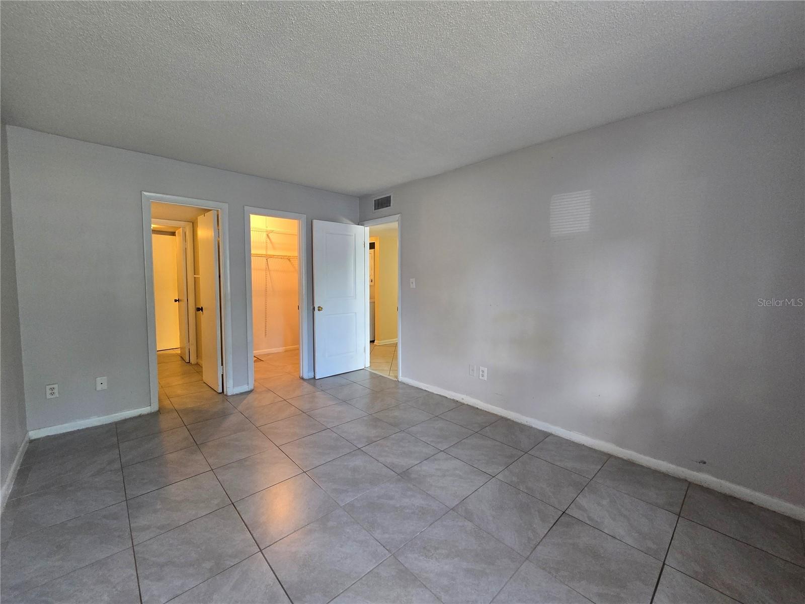 Image 10 of 20 For 561 Fairways Circle A