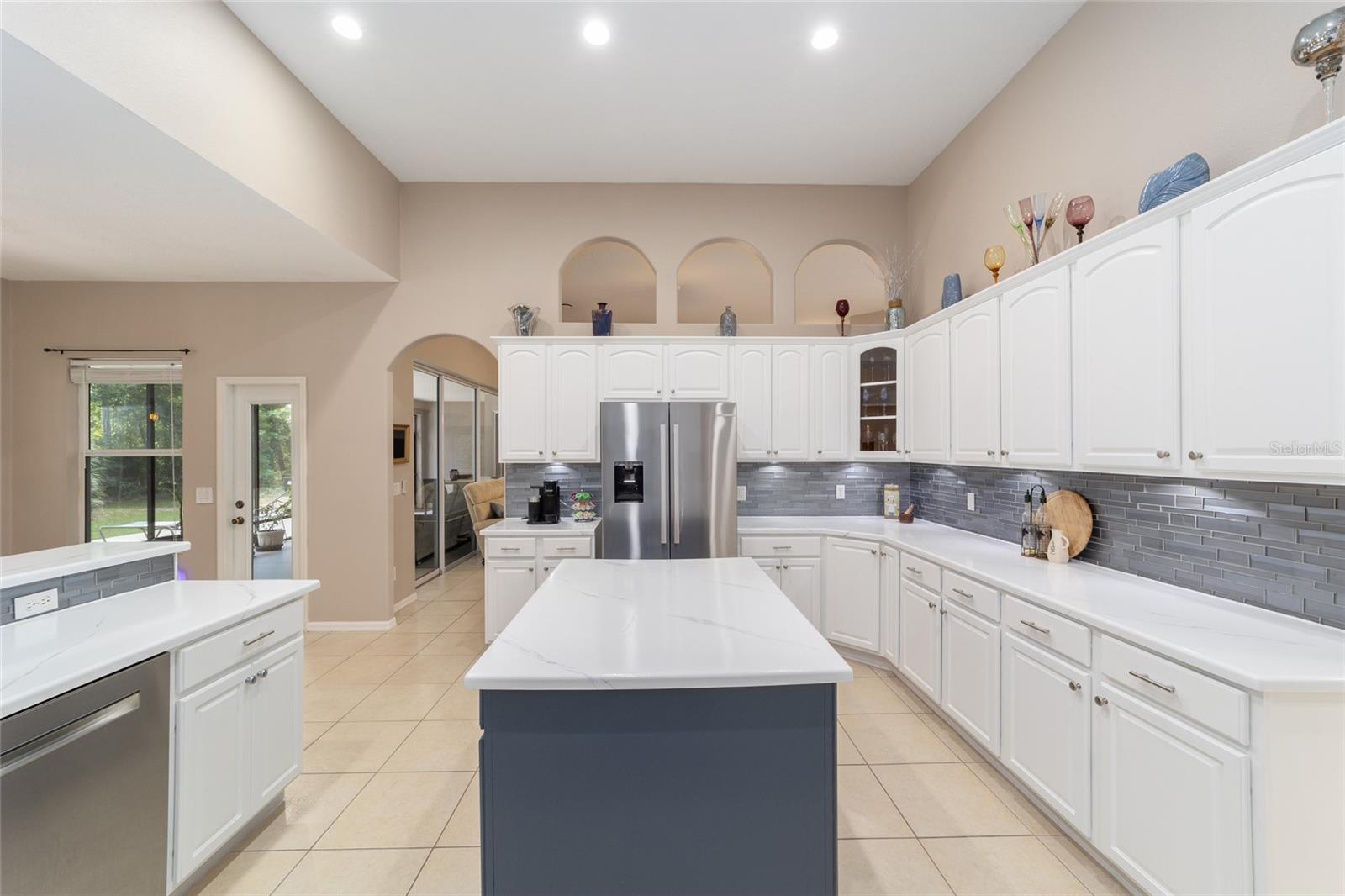 Image 27 of 82 For 4060 Kenvera Loop