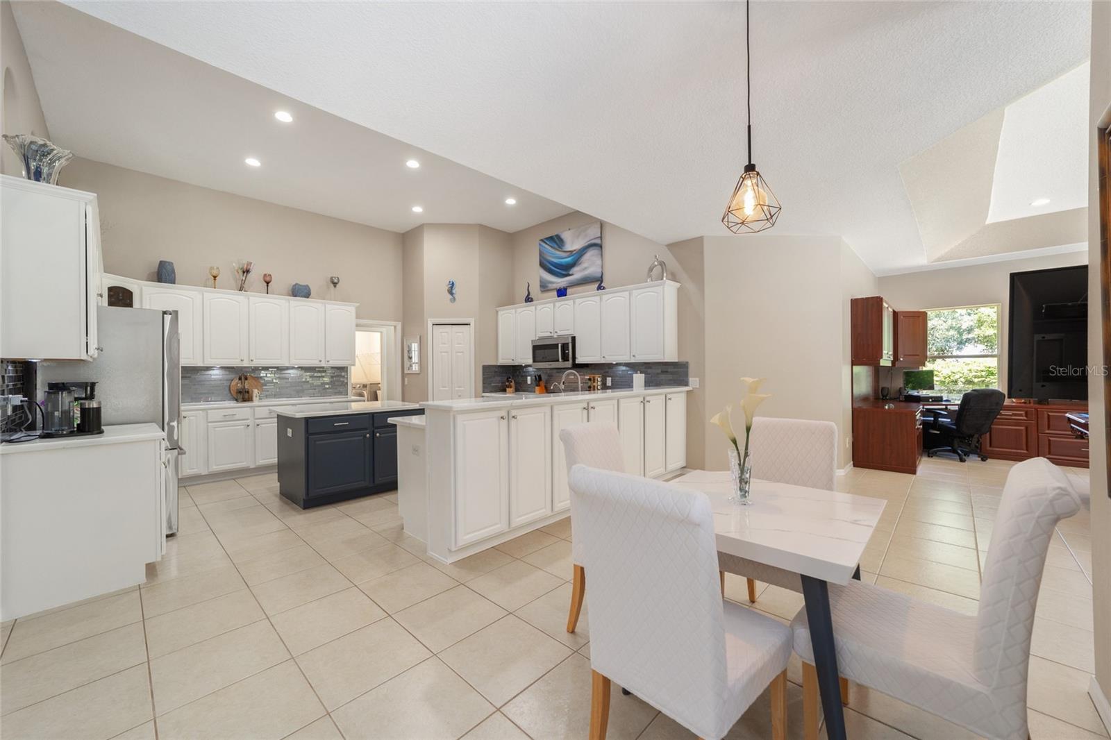 Image 31 of 82 For 4060 Kenvera Loop