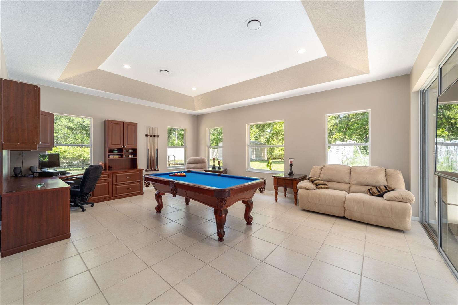 Image 32 of 82 For 4060 Kenvera Loop