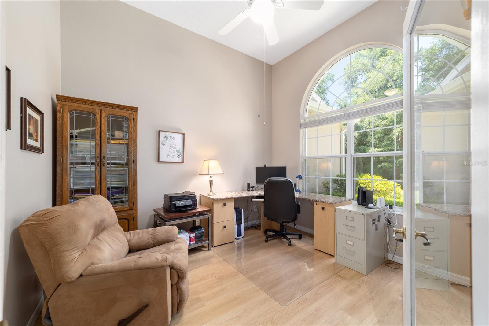 Image 35 of 82 For 4060 Kenvera Loop