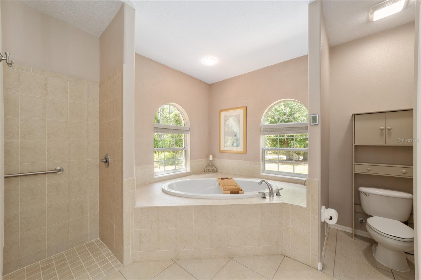 Image 43 of 82 For 4060 Kenvera Loop