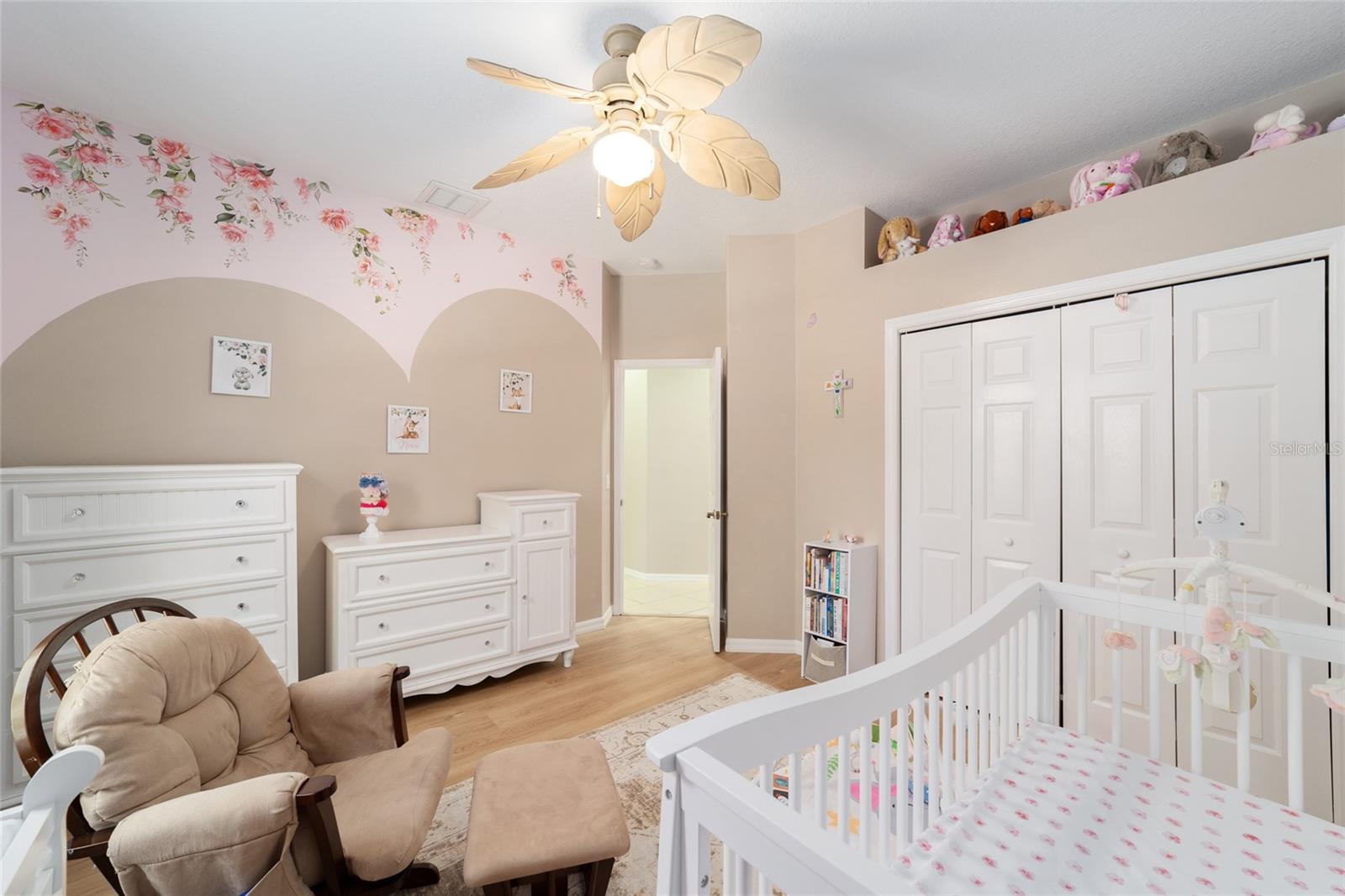 Image 48 of 82 For 4060 Kenvera Loop