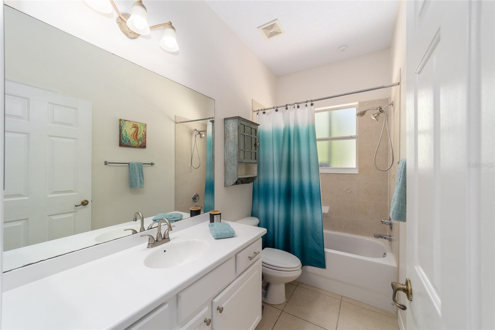 Image 49 of 82 For 4060 Kenvera Loop