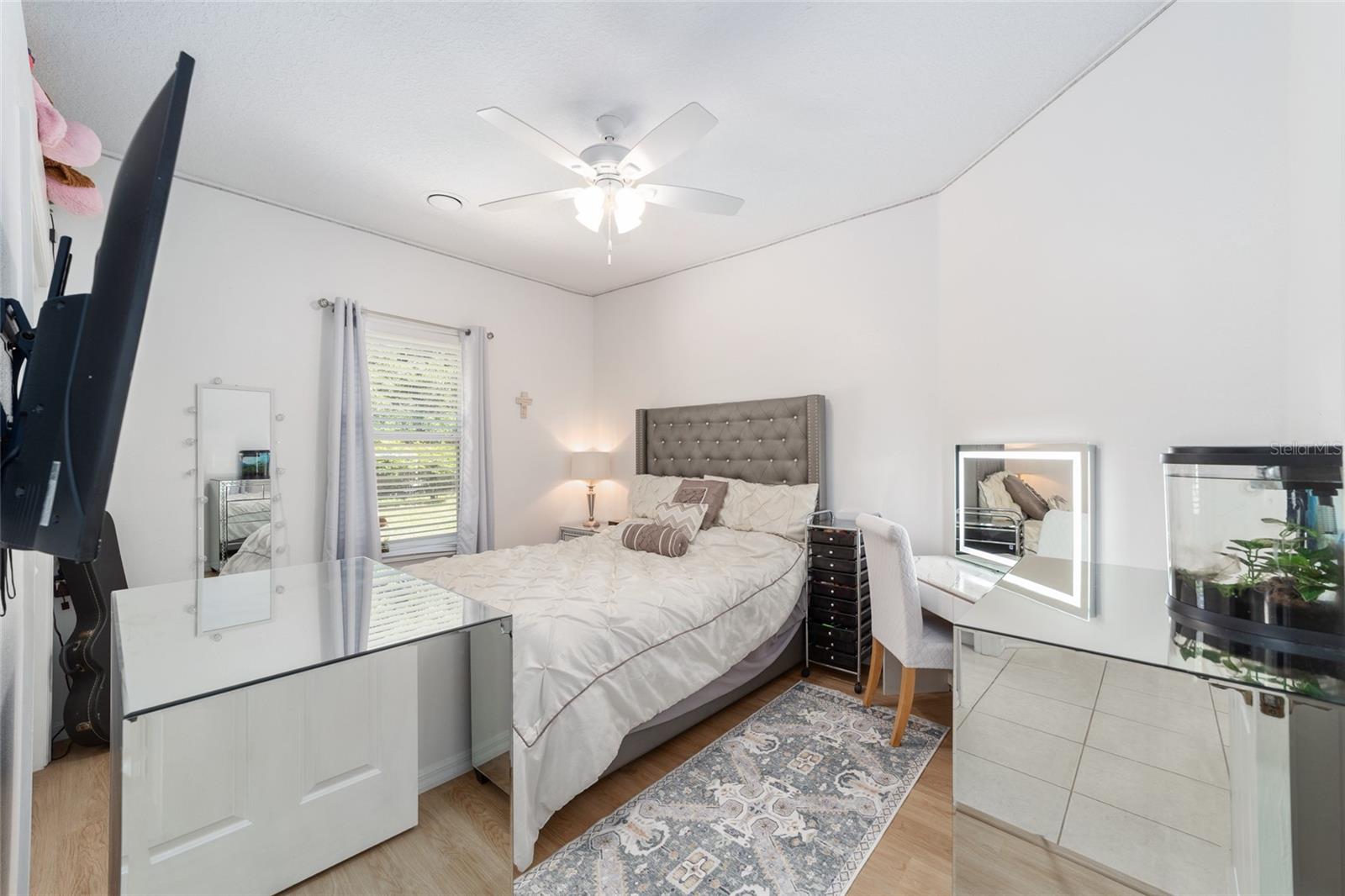 Image 50 of 82 For 4060 Kenvera Loop