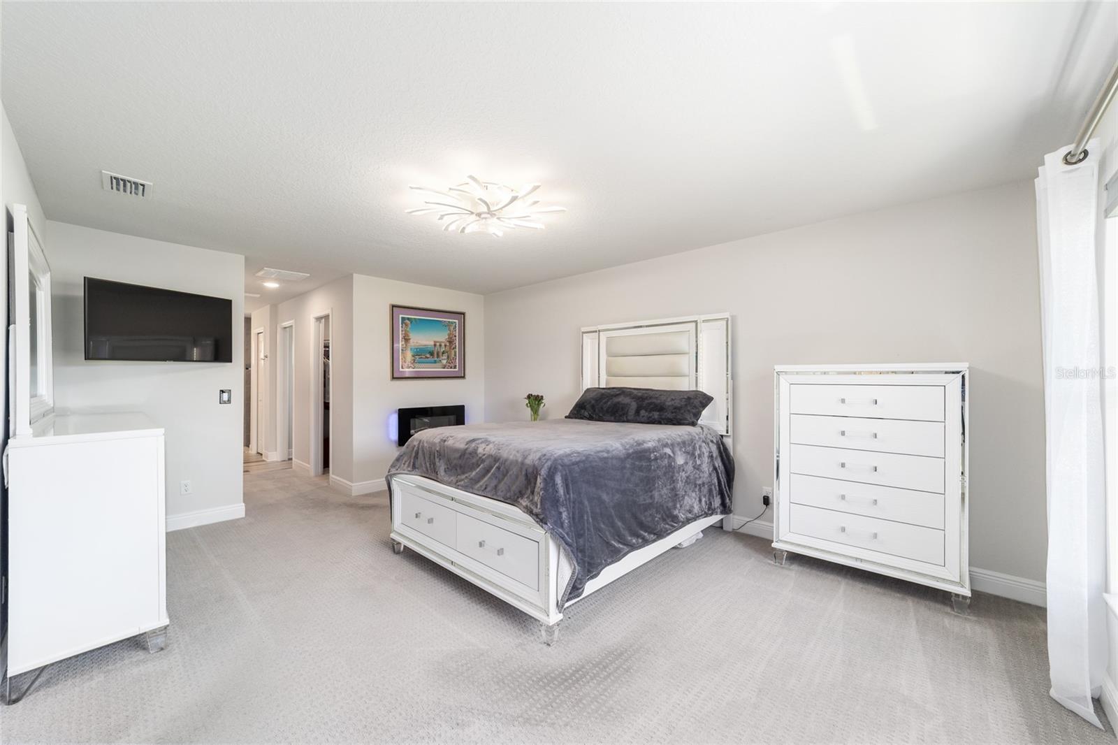 Image 27 of 61 For 38 Polestar Point