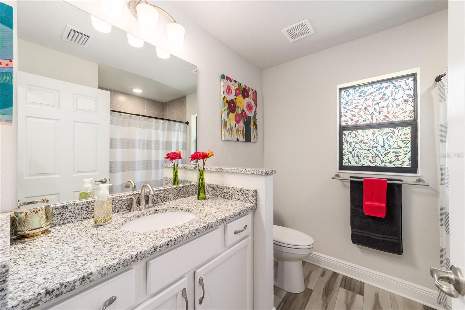 Image 34 of 61 For 38 Polestar Point