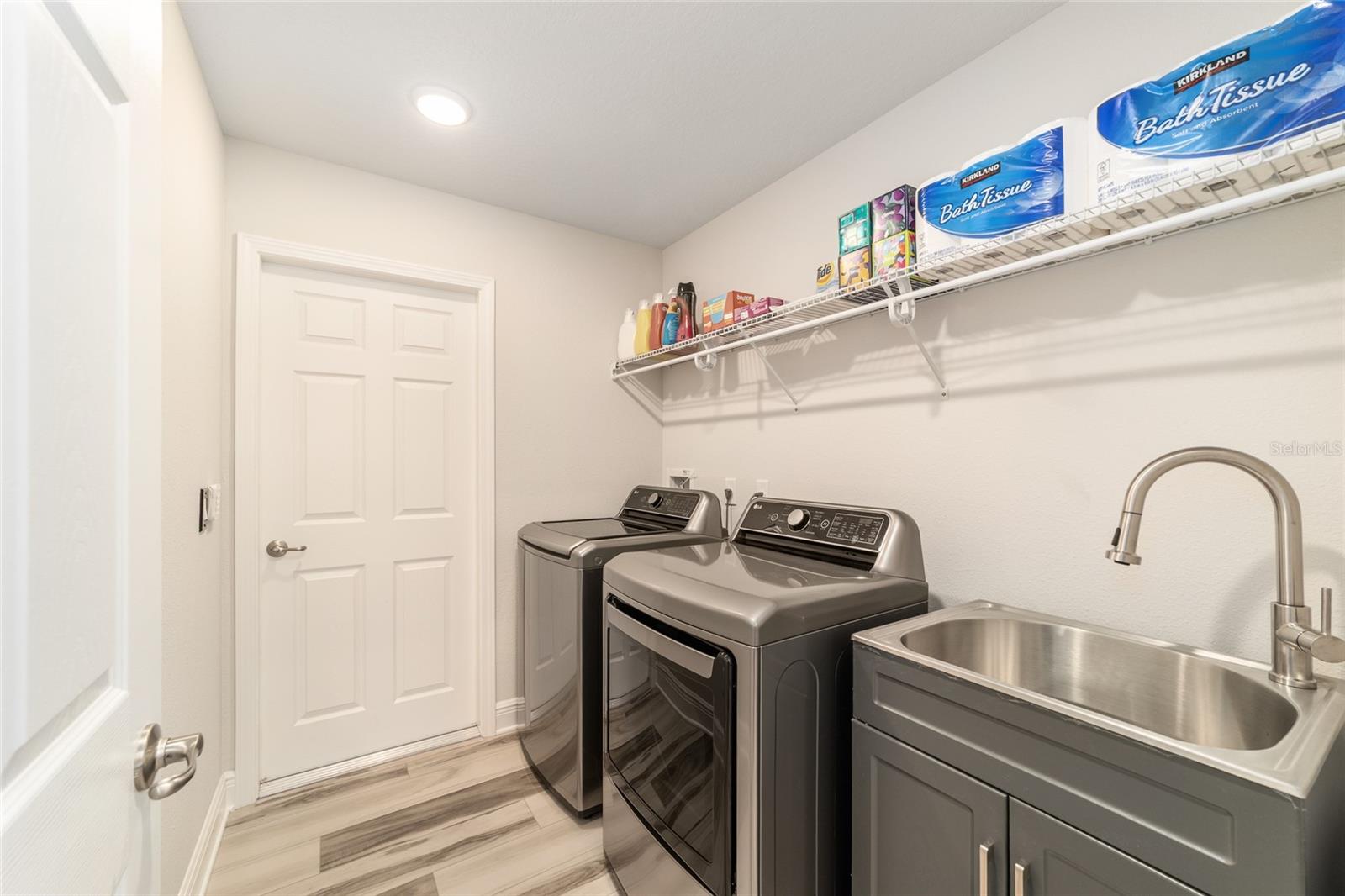 Image 37 of 61 For 38 Polestar Point