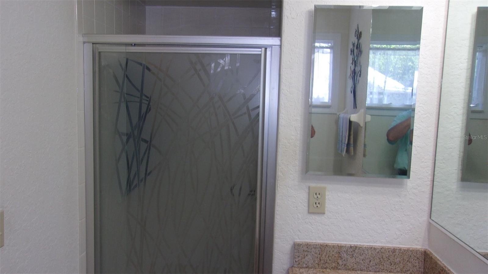 Image 13 of 26 For 10821 83rd Court