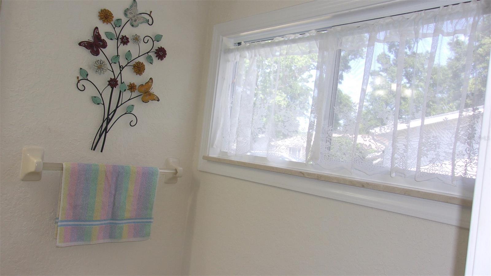 Image 14 of 26 For 10821 83rd Court