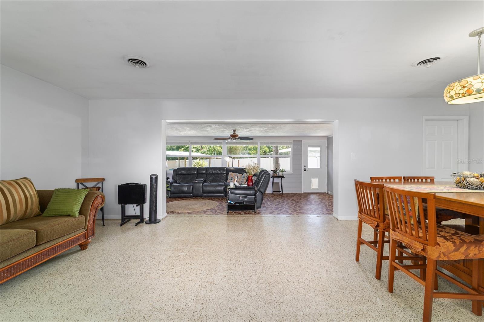 Image 23 of 68 For 219 20th Terrace