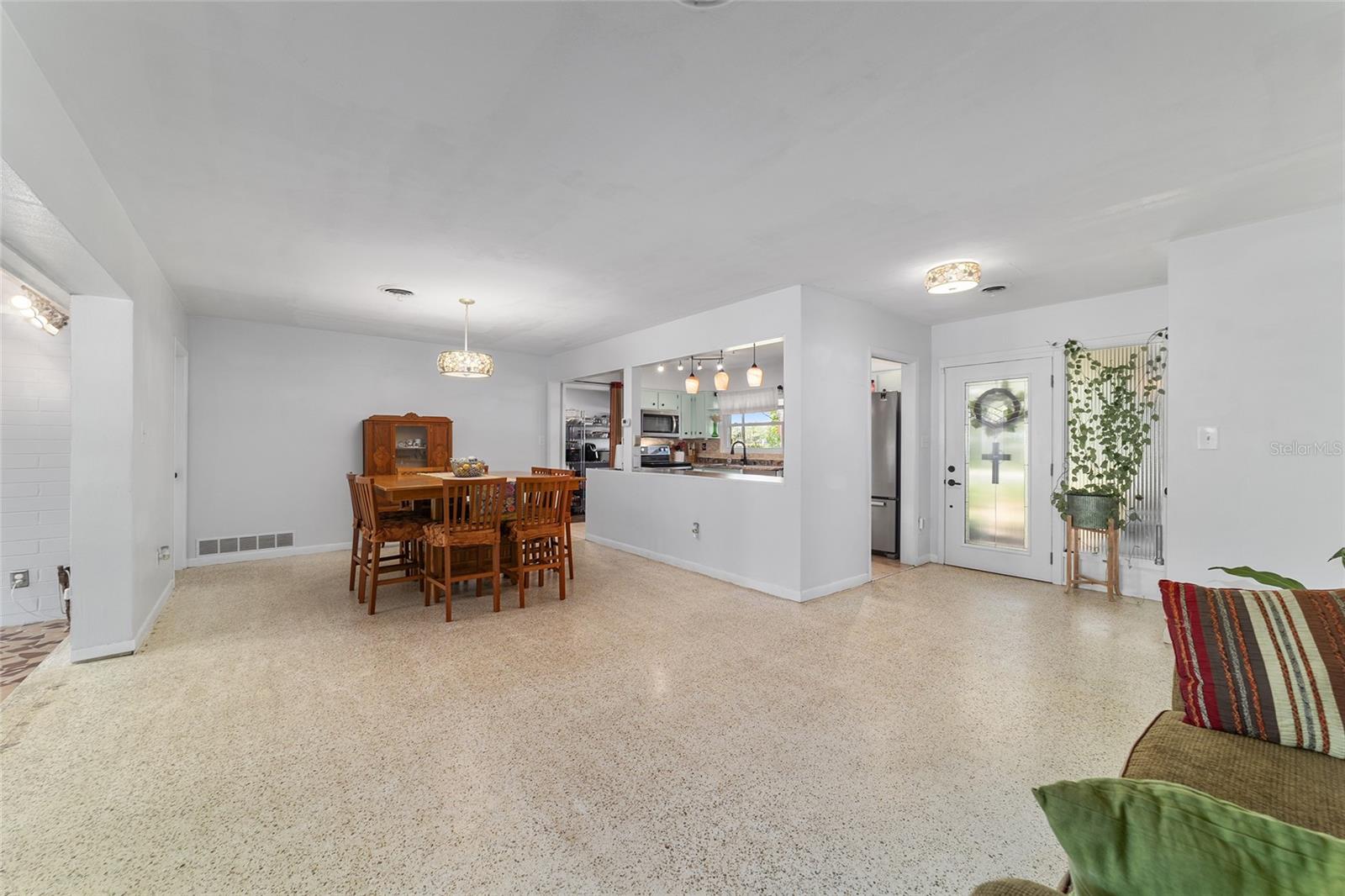 Image 24 of 68 For 219 20th Terrace