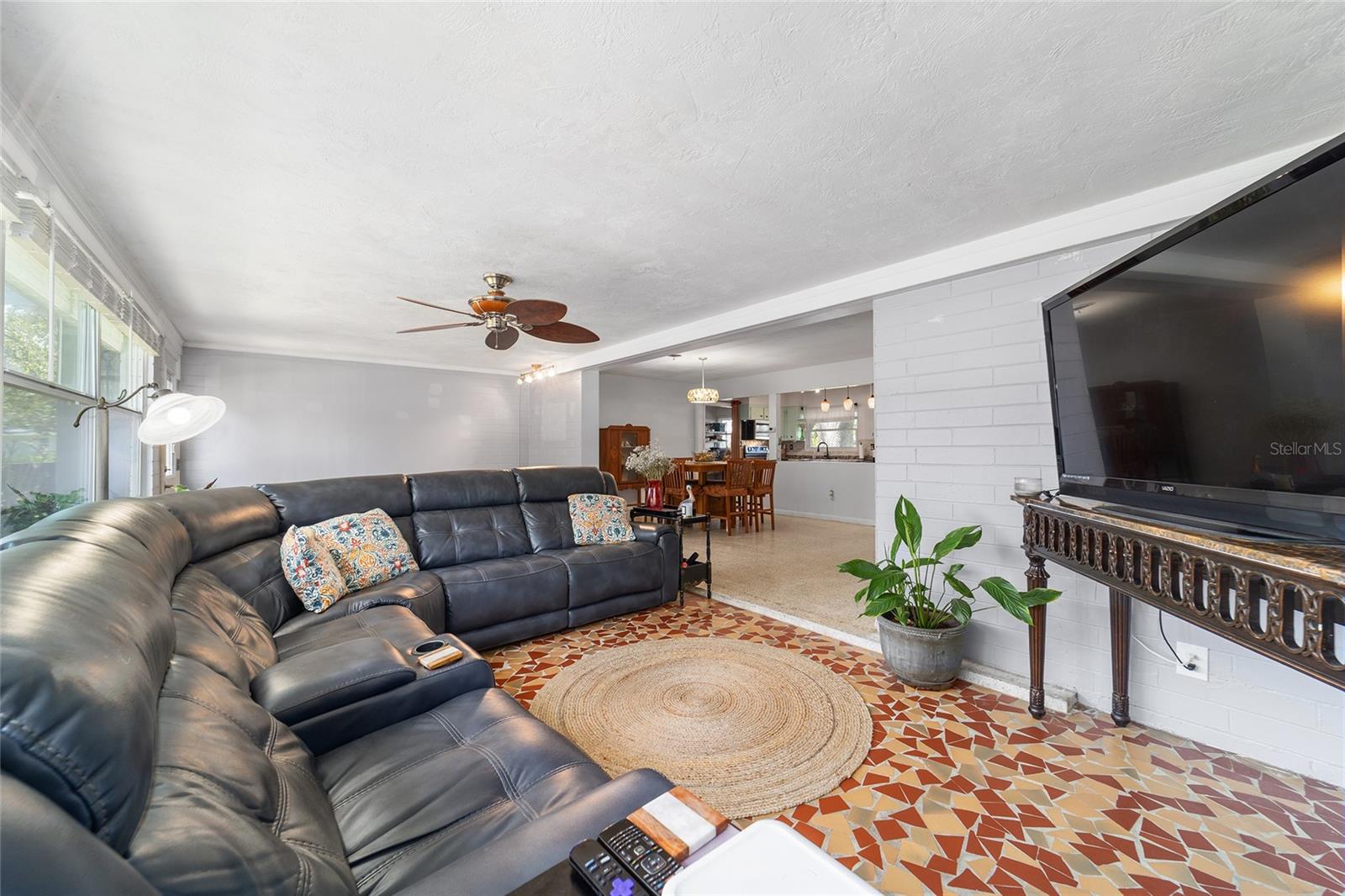 Image 31 of 68 For 219 20th Terrace