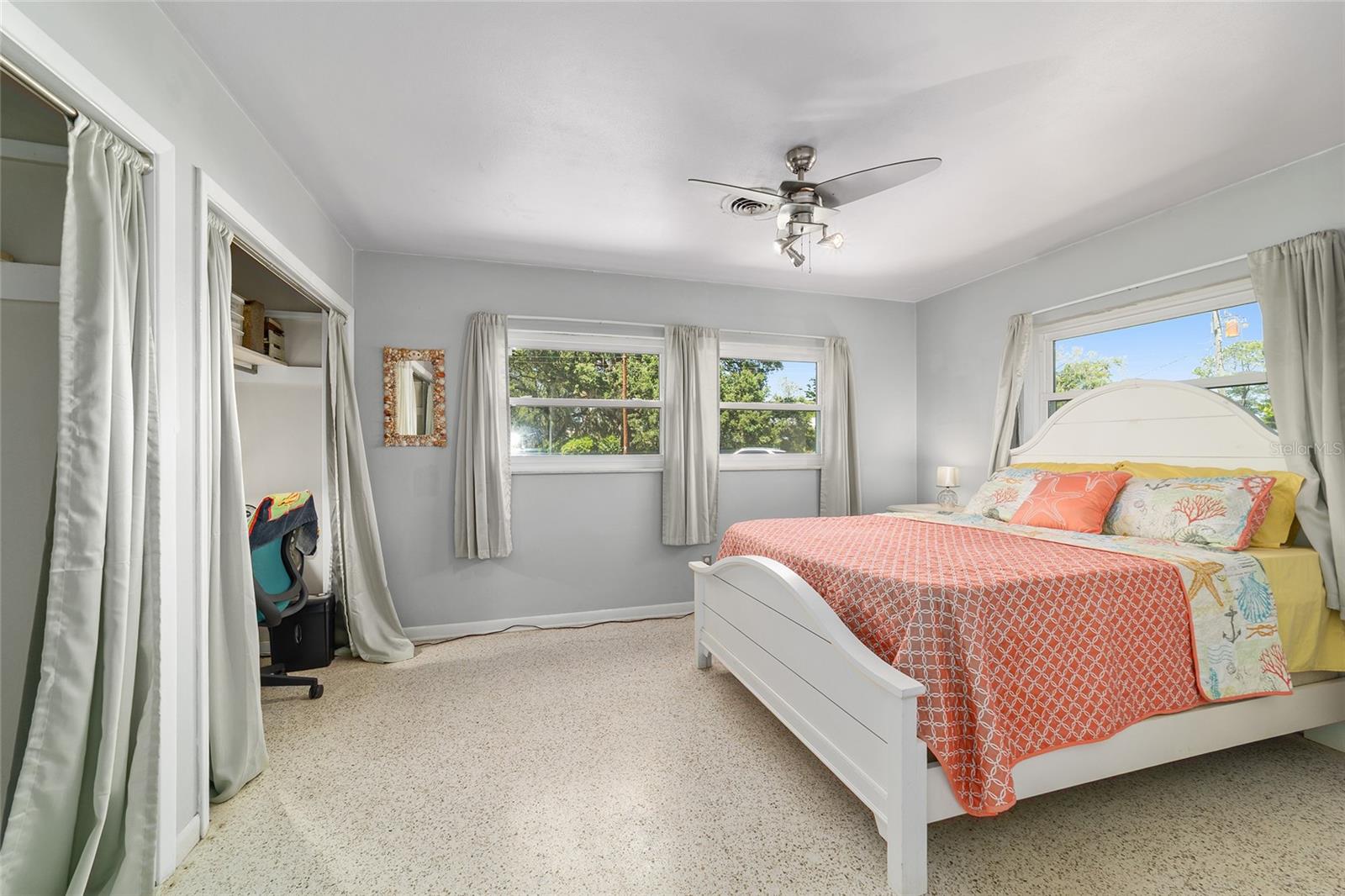 Image 38 of 68 For 219 20th Terrace