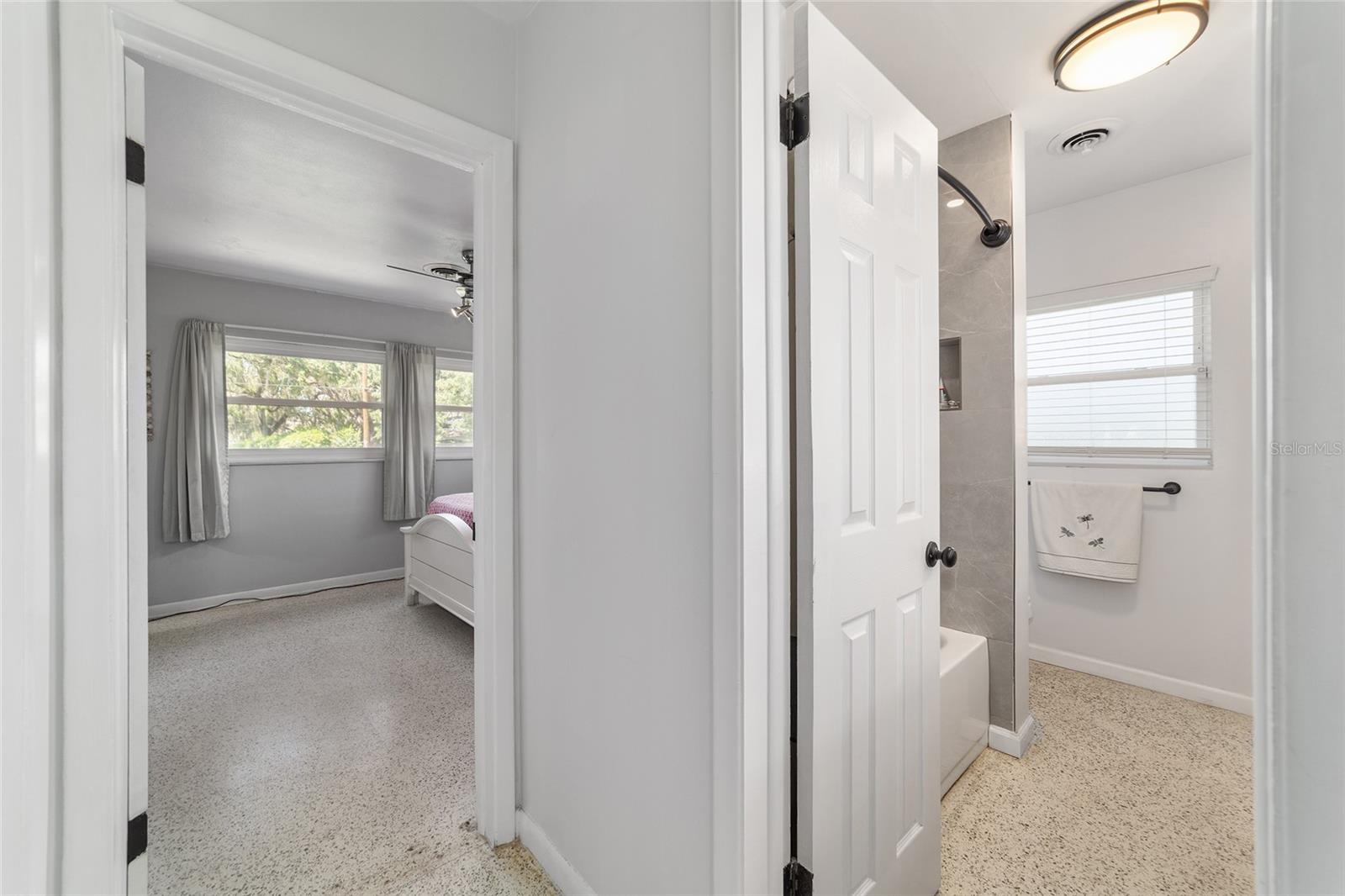 Image 40 of 68 For 219 20th Terrace