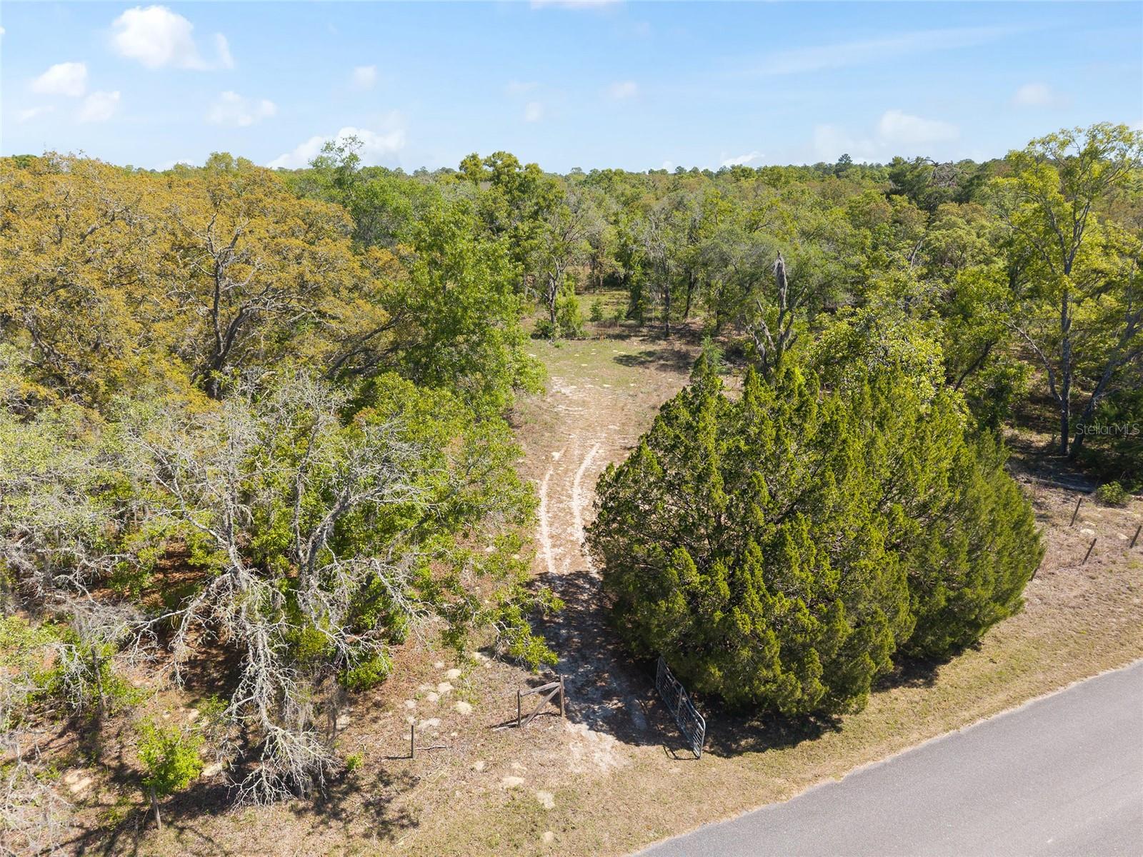 Image 7 of 13 For 5439 Oakhill Street