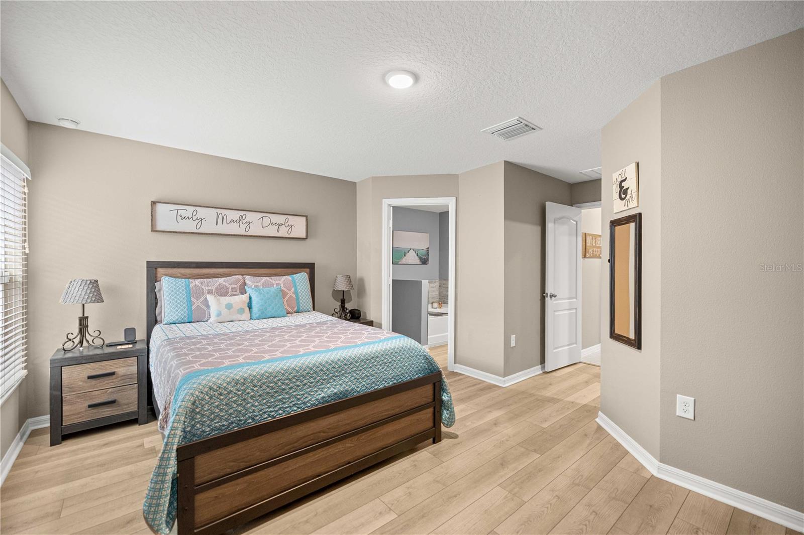 Image 14 of 31 For 12775 Impatiens Street